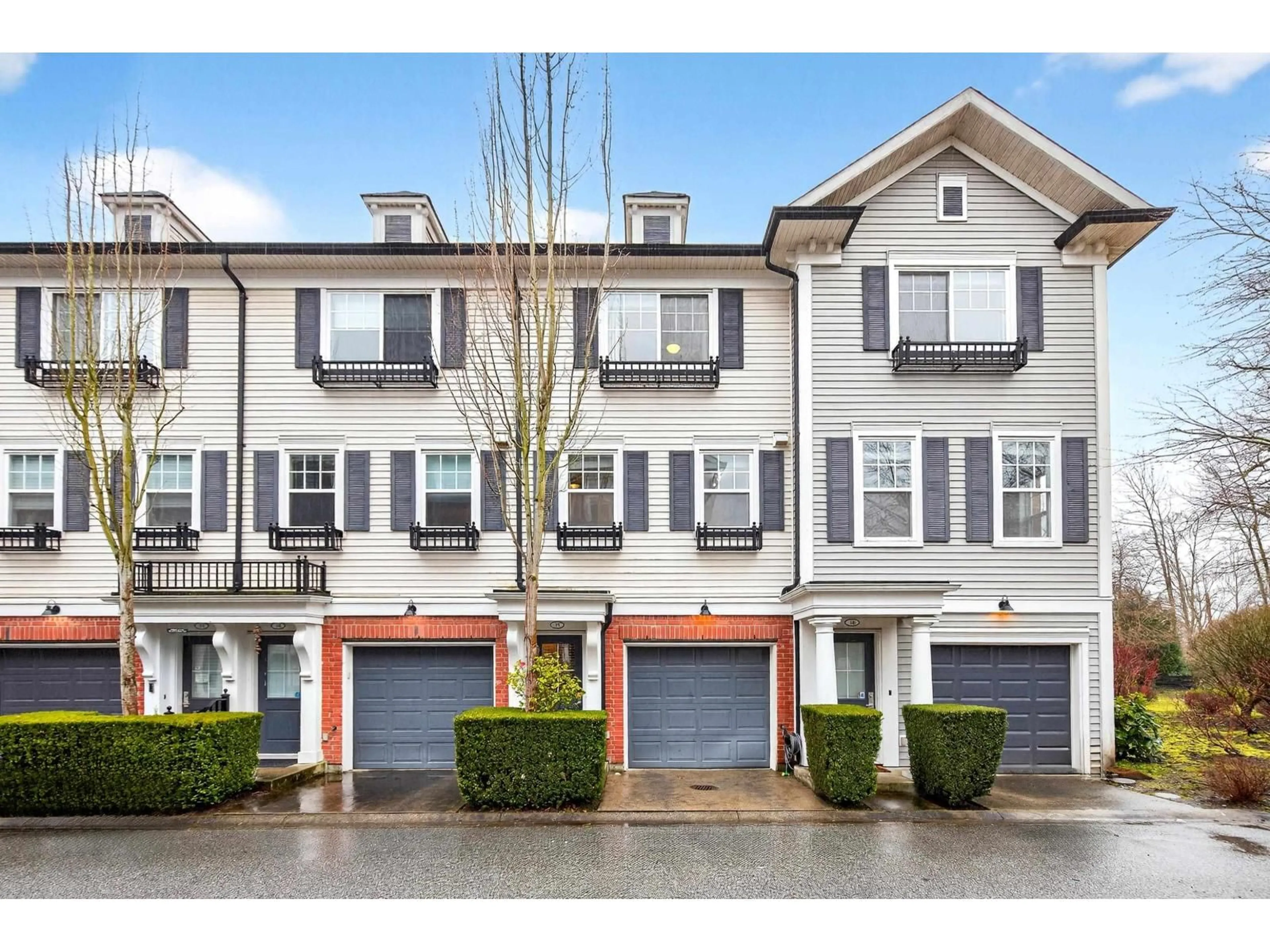 Unknown for 15 - 18983 72A AVENUE, Surrey British Columbia V4N1A5