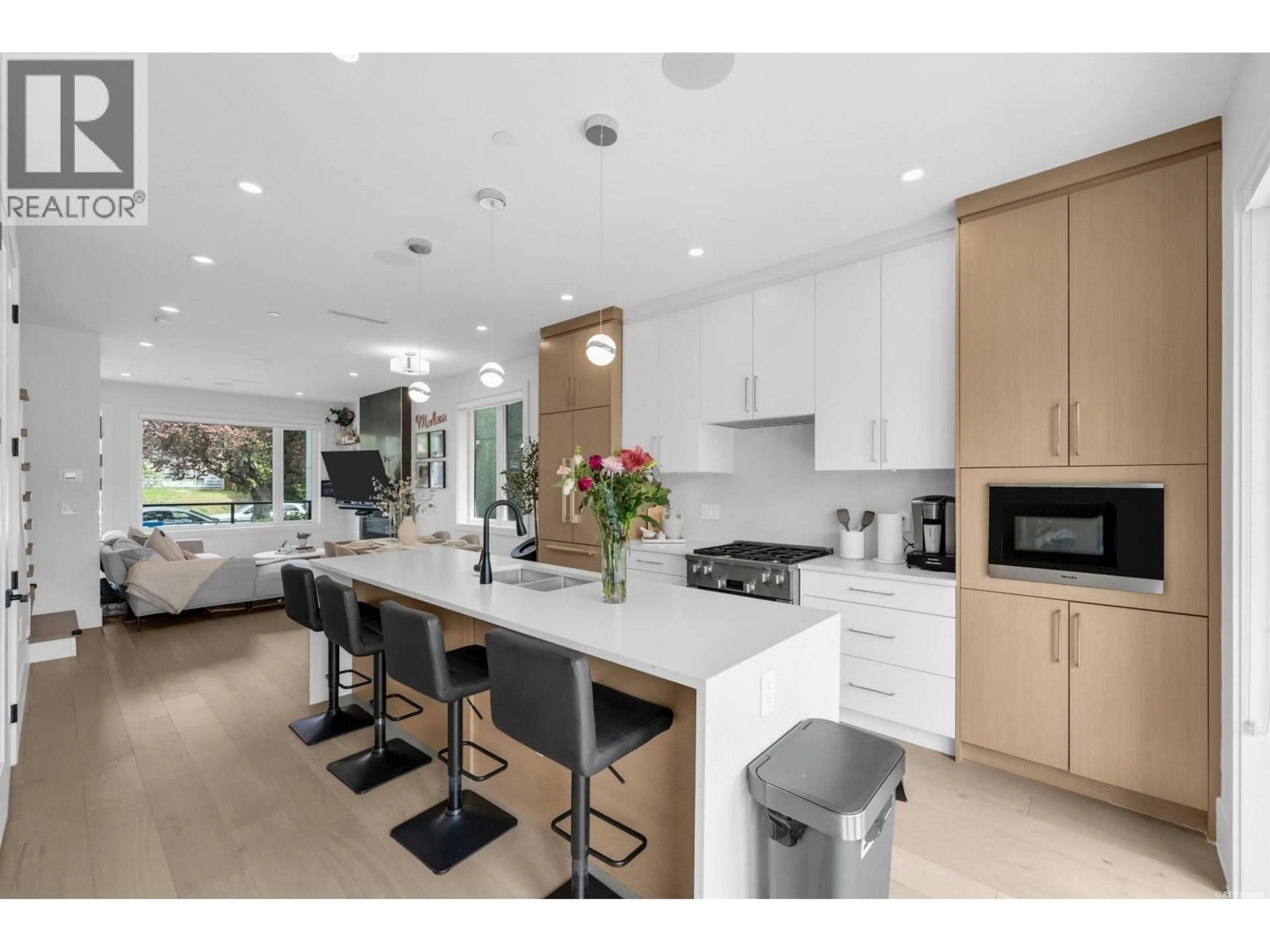 Open concept kitchen, unknown for 1 - 560 63RD AVENUE, Vancouver British Columbia V6P2G8