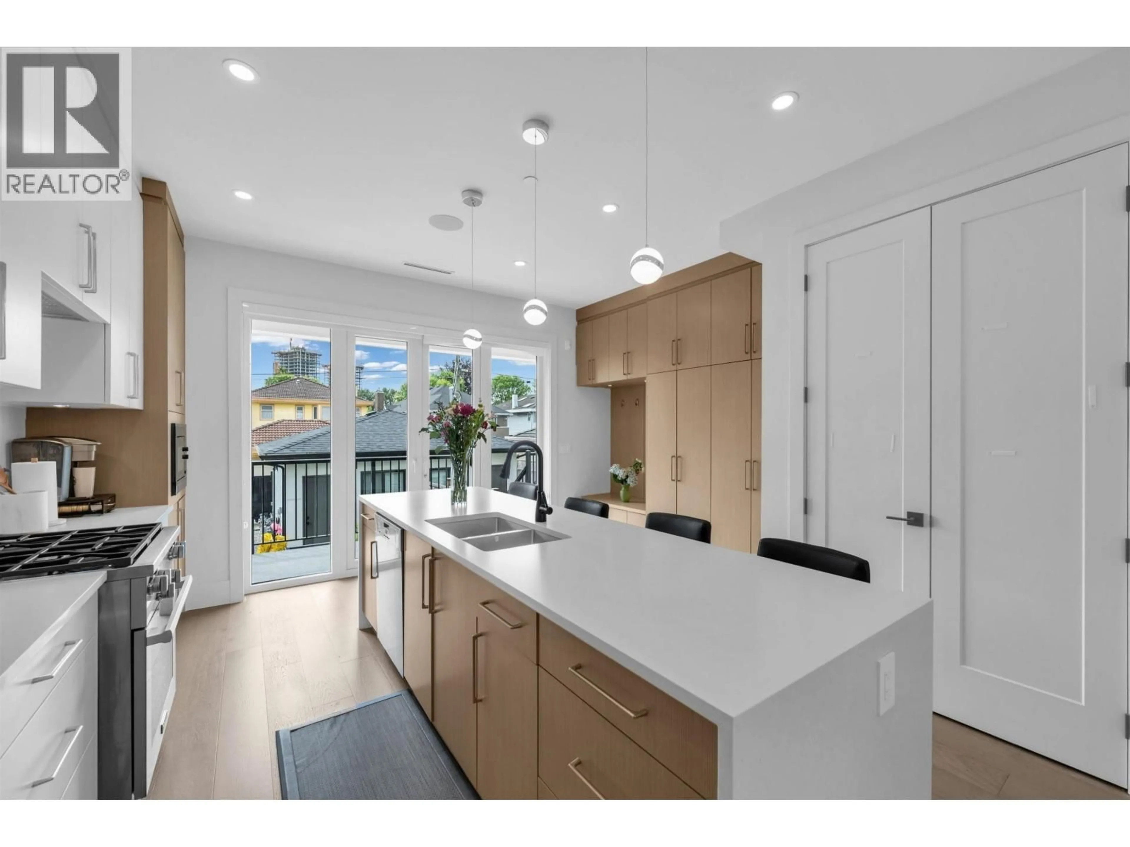 Open concept kitchen, unknown for 1 - 560 63RD AVENUE, Vancouver British Columbia V6P2G8