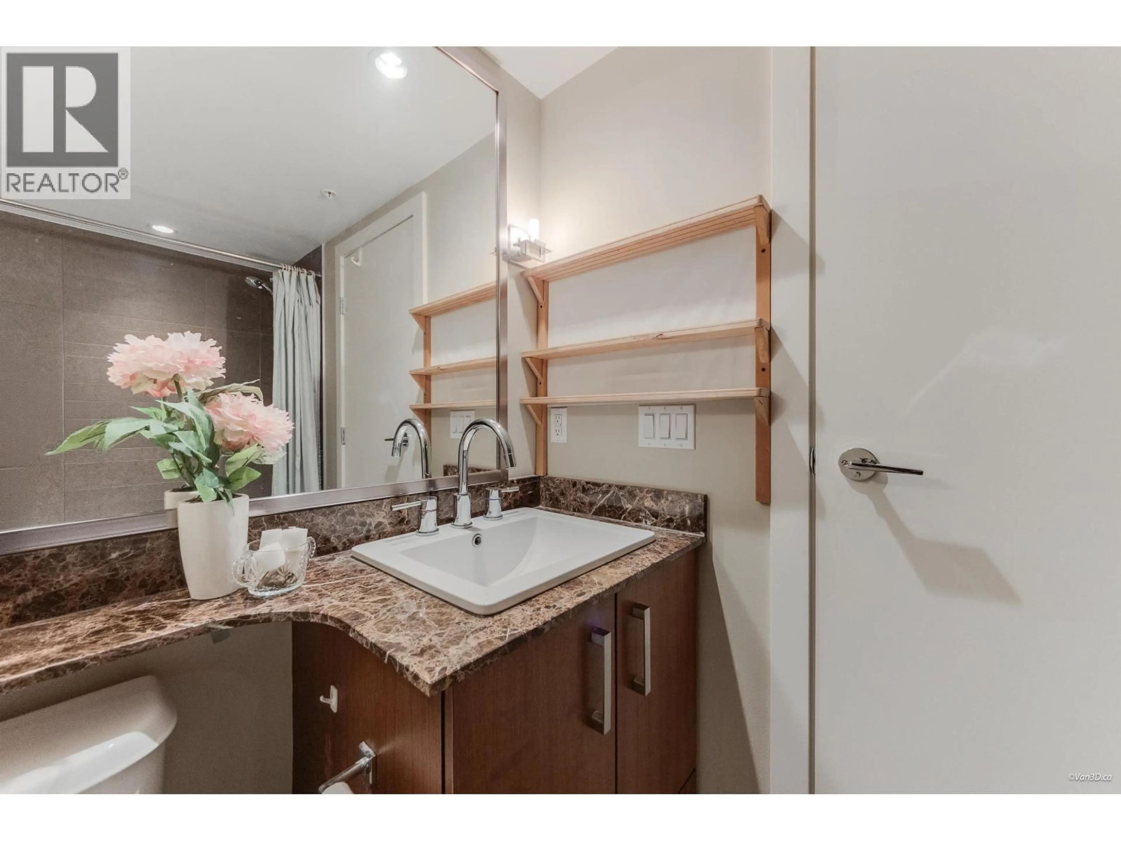 Unknown for 318 - 5775 IRMIN STREET, Burnaby British Columbia V5J0C3