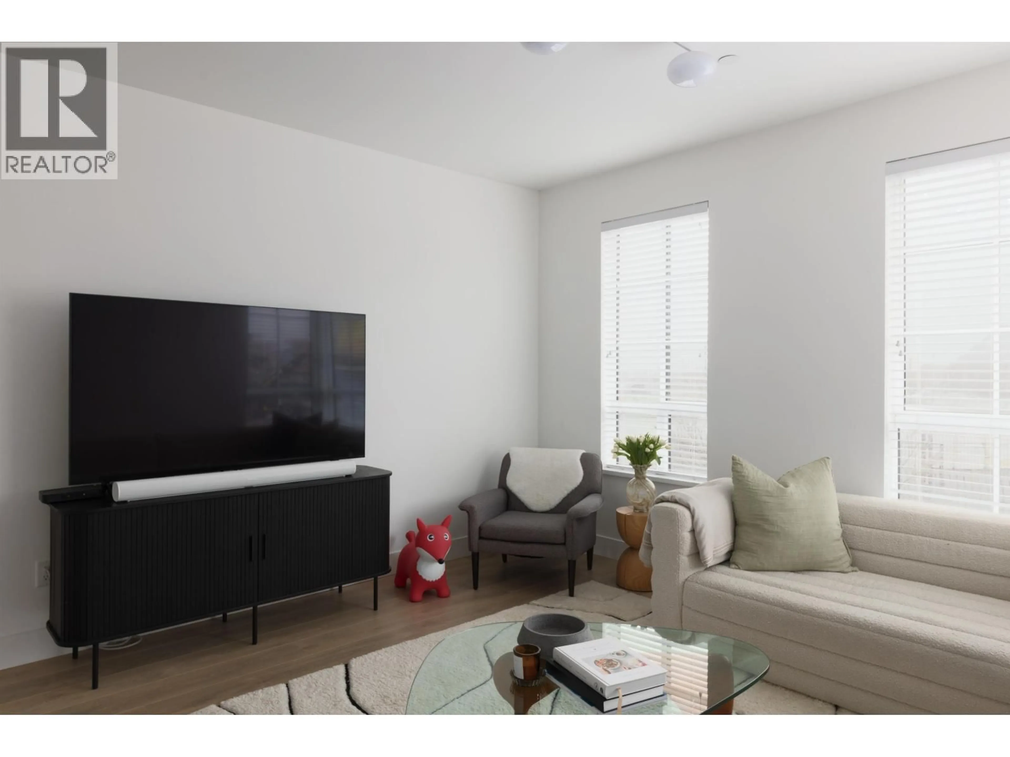 Unknown for 37995 HELM WAY, Squamish British Columbia V8B2A1