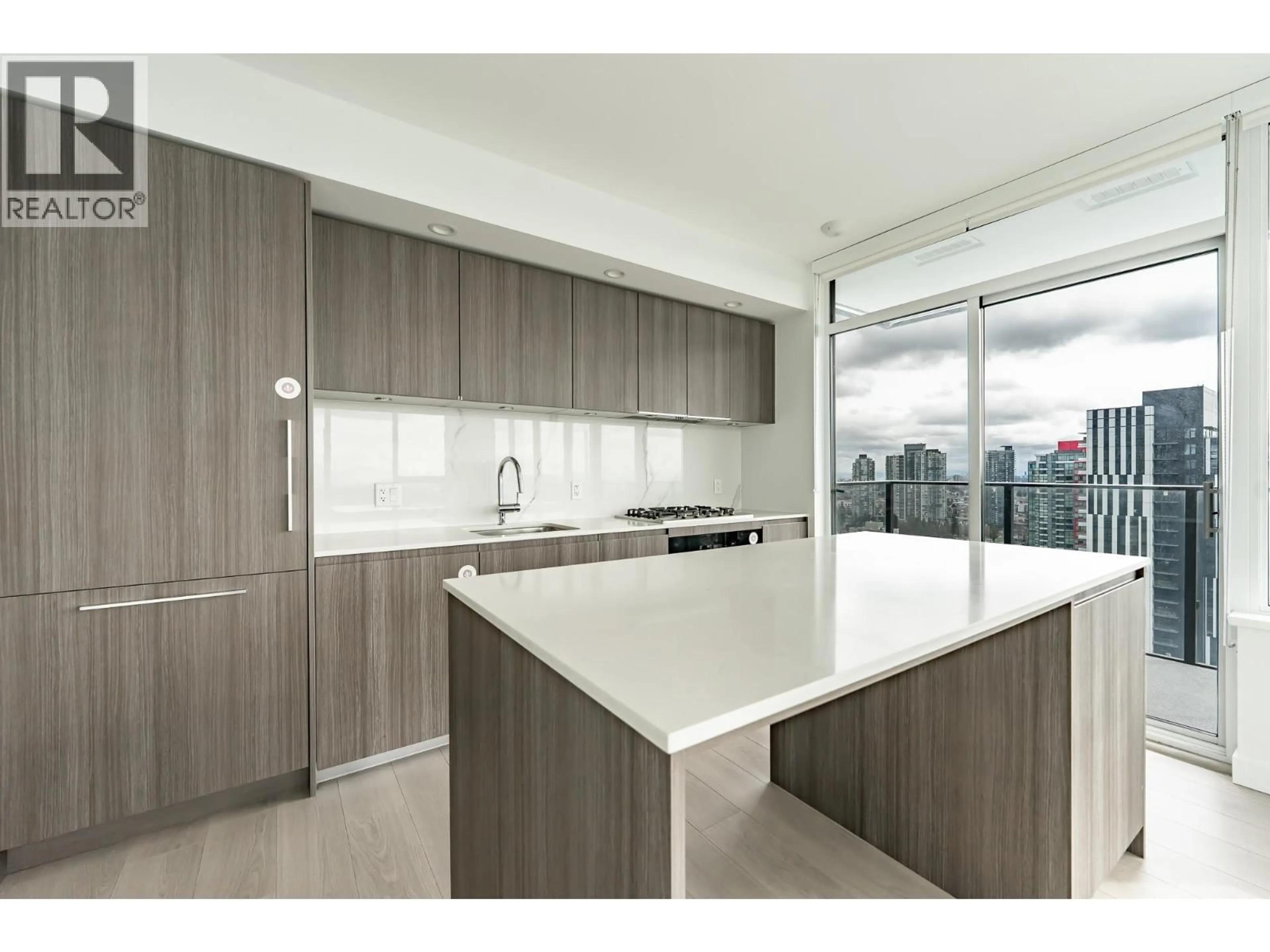 Unknown for 2704 - 6537 TELFORD AVENUE, Burnaby British Columbia V5H0K9