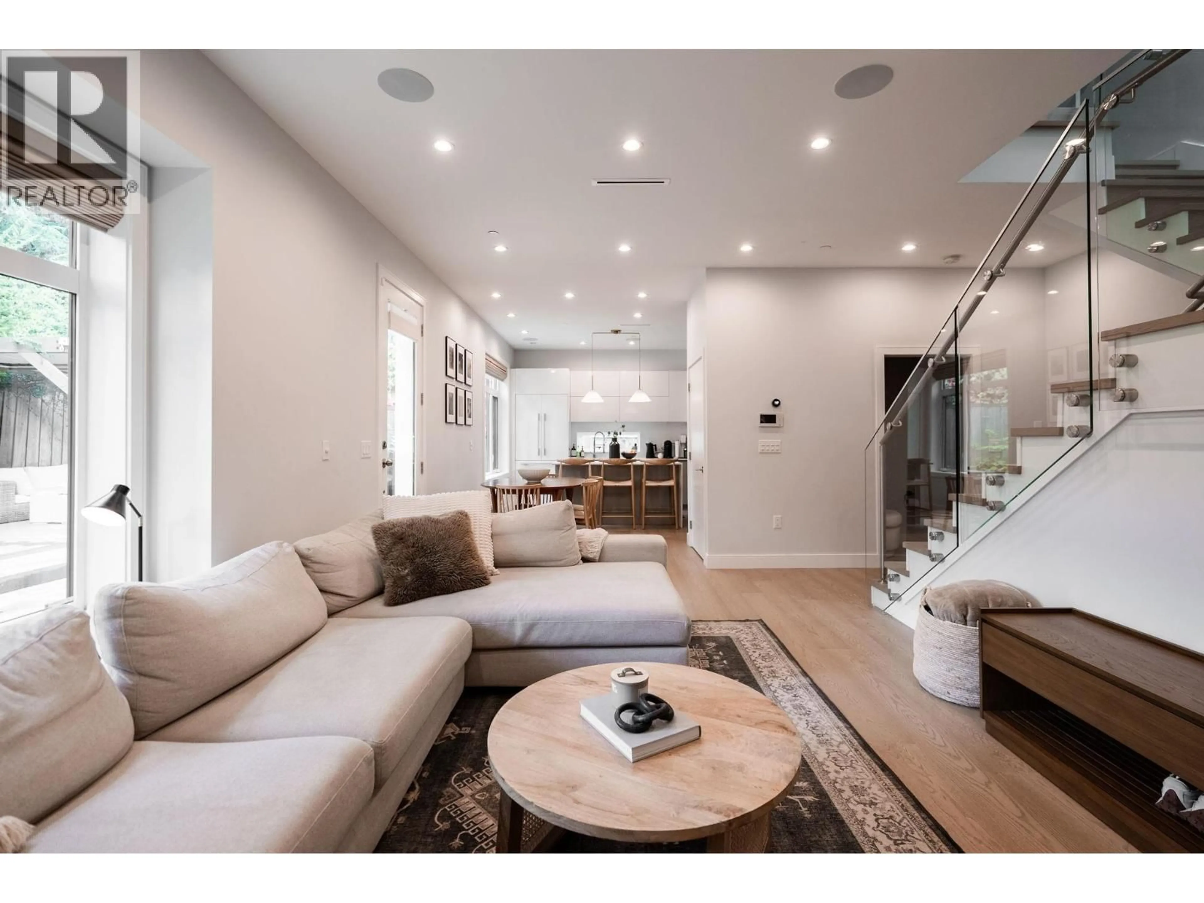 Unknown for 3337 40TH AVENUE, Vancouver British Columbia V6N3B5