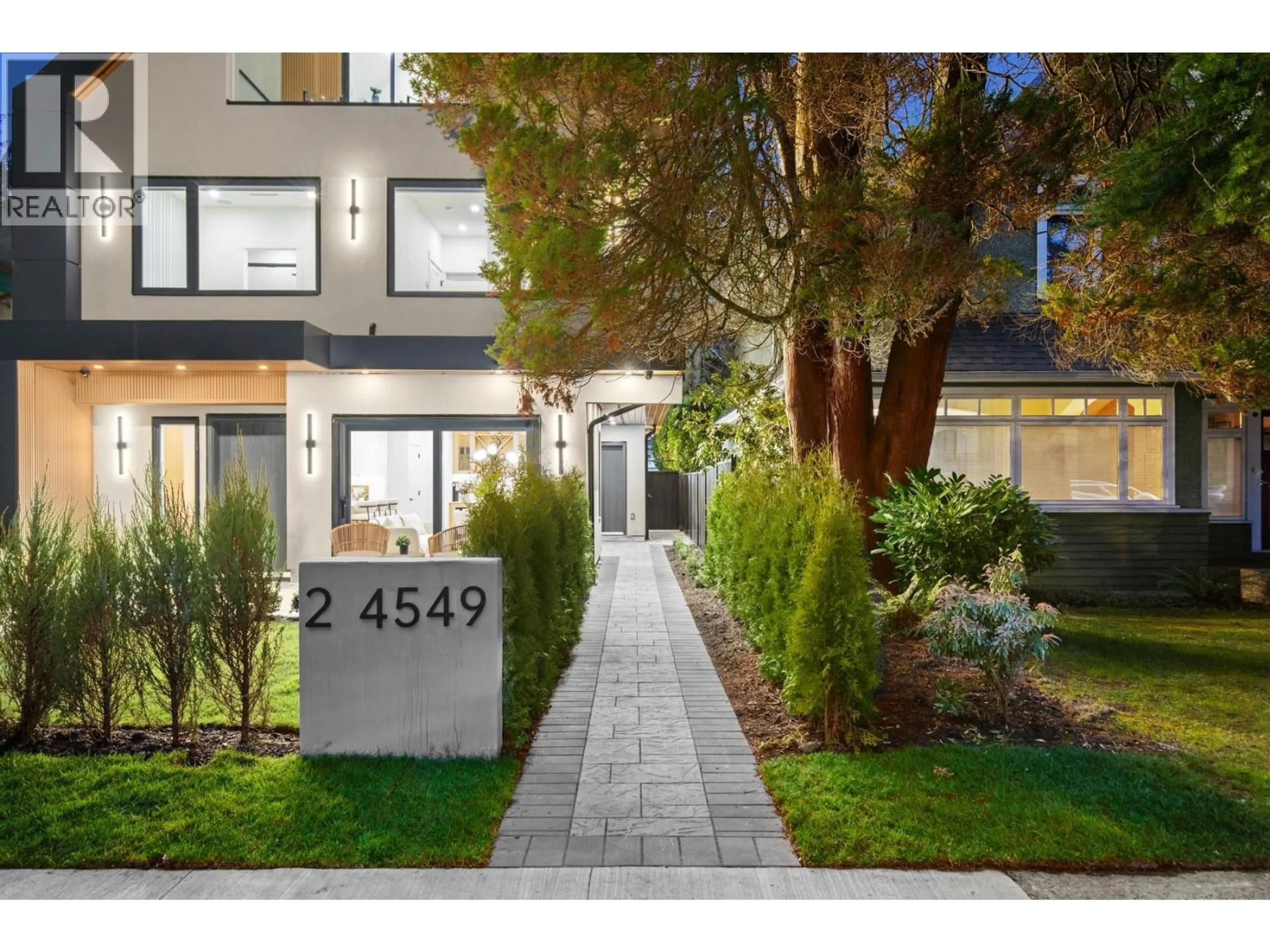 Unknown for 2 - 4549 11TH AVENUE, Vancouver British Columbia V6R2M5