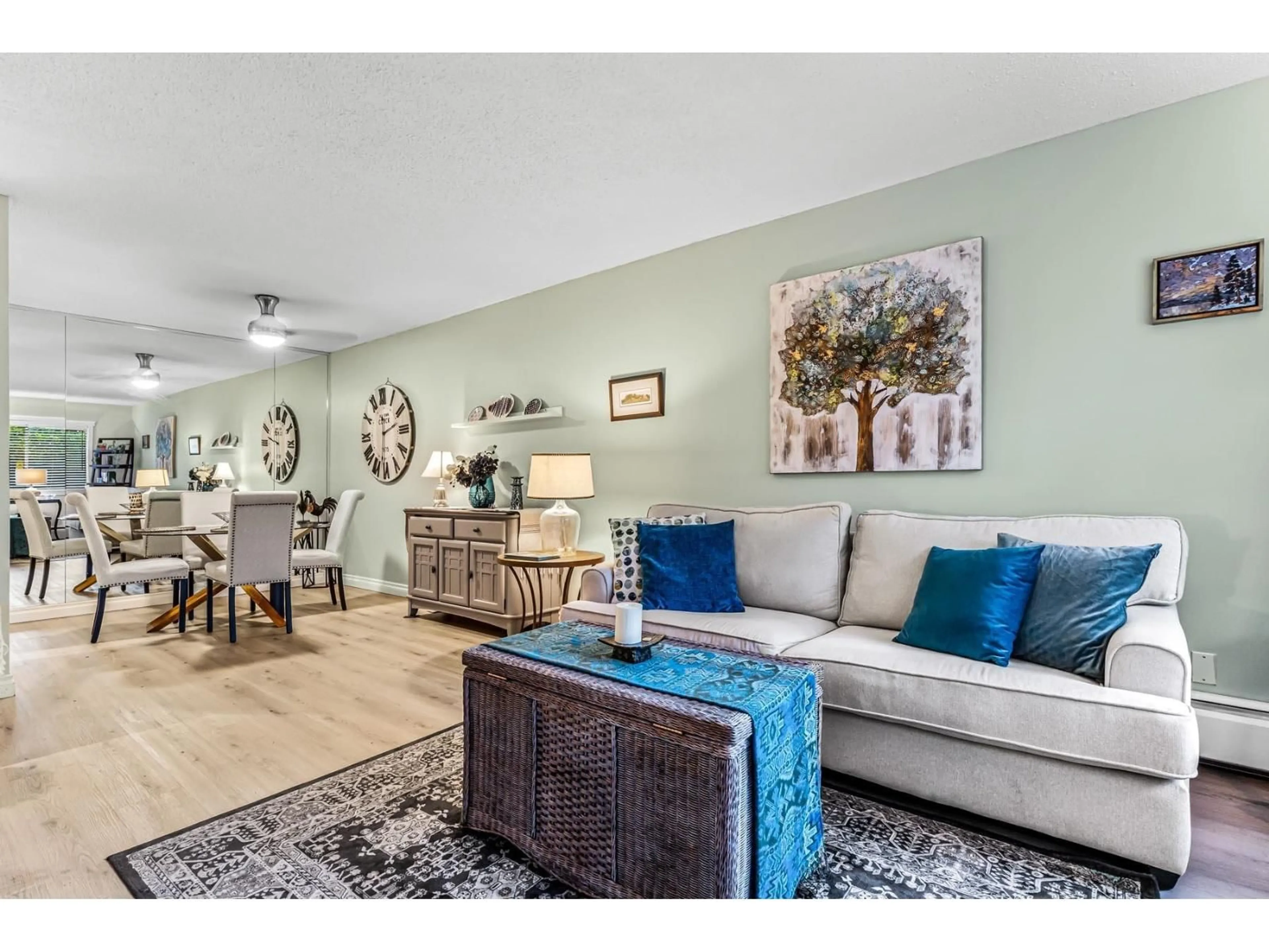 Living room with furniture, unknown for 103 - 1555 FIR STREET, White Rock British Columbia V4B4B6