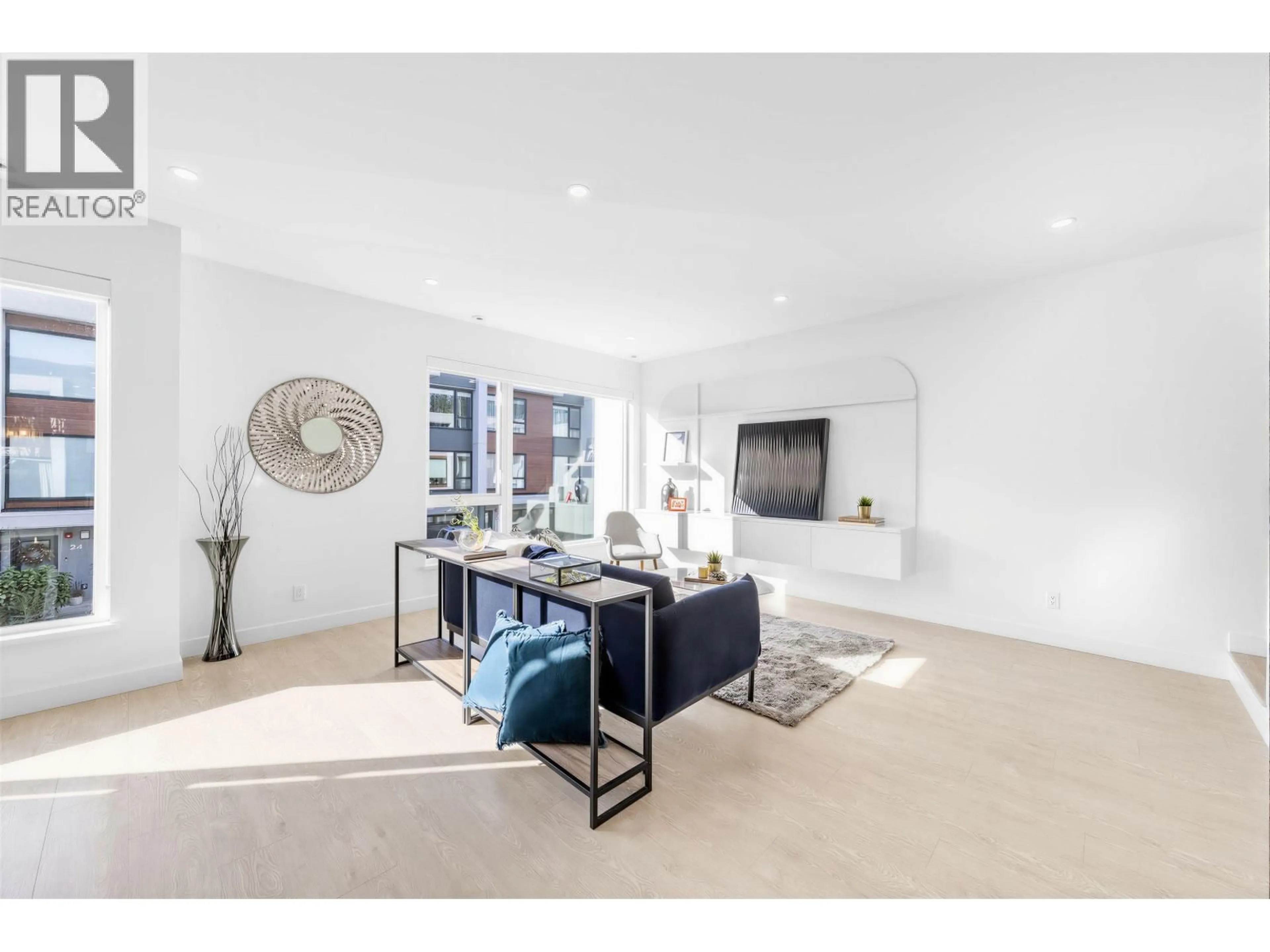 Unknown for 30 - 3597 MALSUM DRIVE, North Vancouver British Columbia V7G0B2