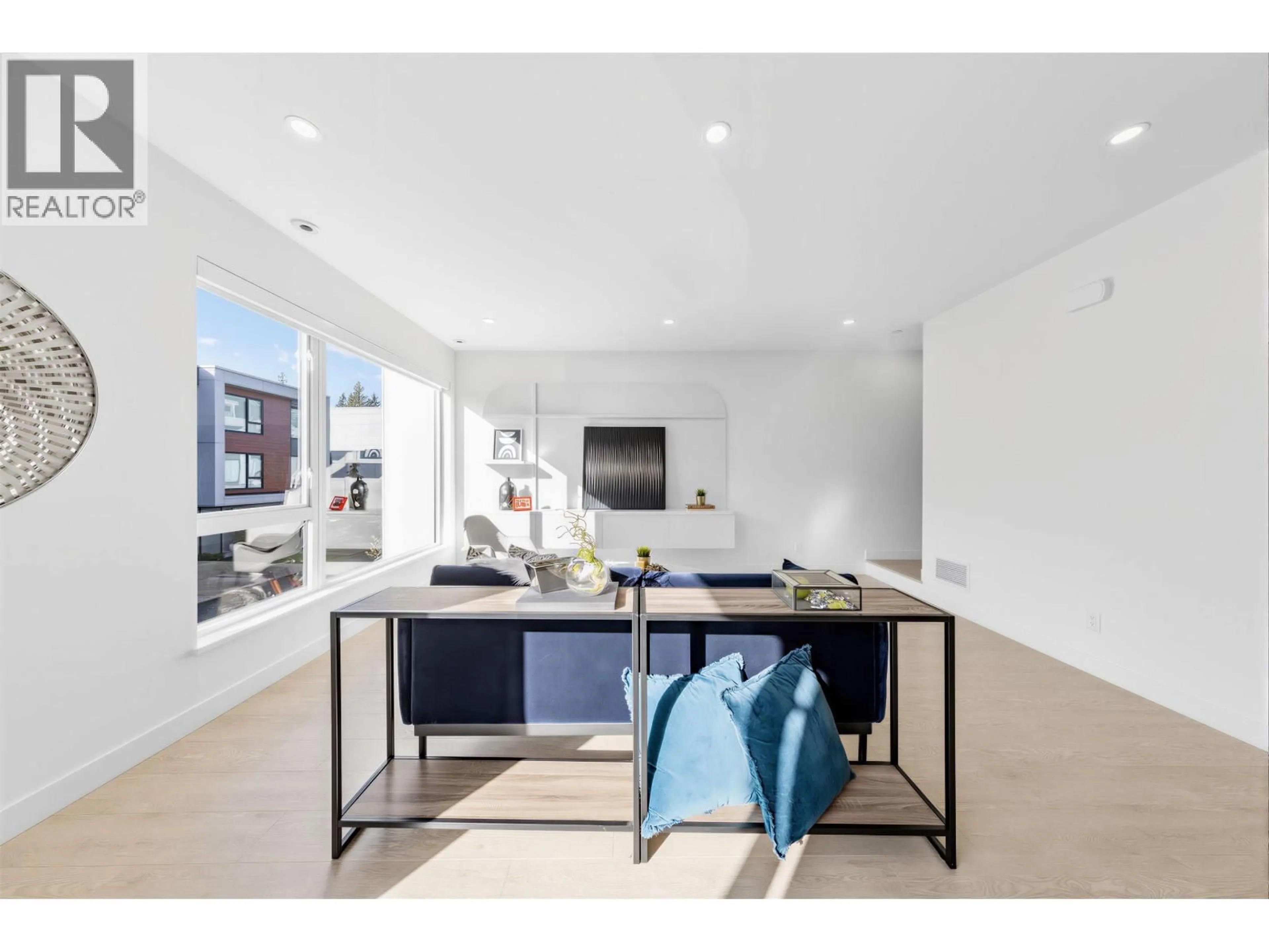 Unknown for 30 - 3597 MALSUM DRIVE, North Vancouver British Columbia V7G0B2