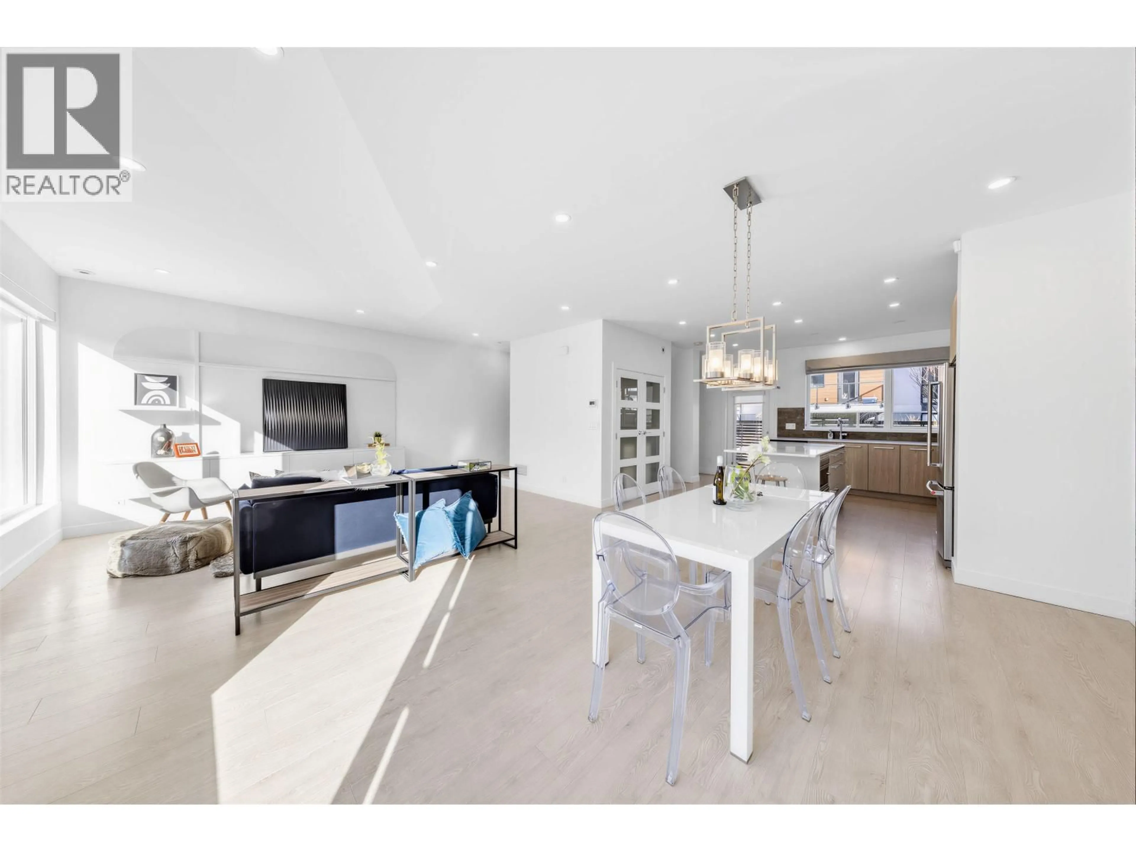 Unknown for 30 - 3597 MALSUM DRIVE, North Vancouver British Columbia V7G0B2