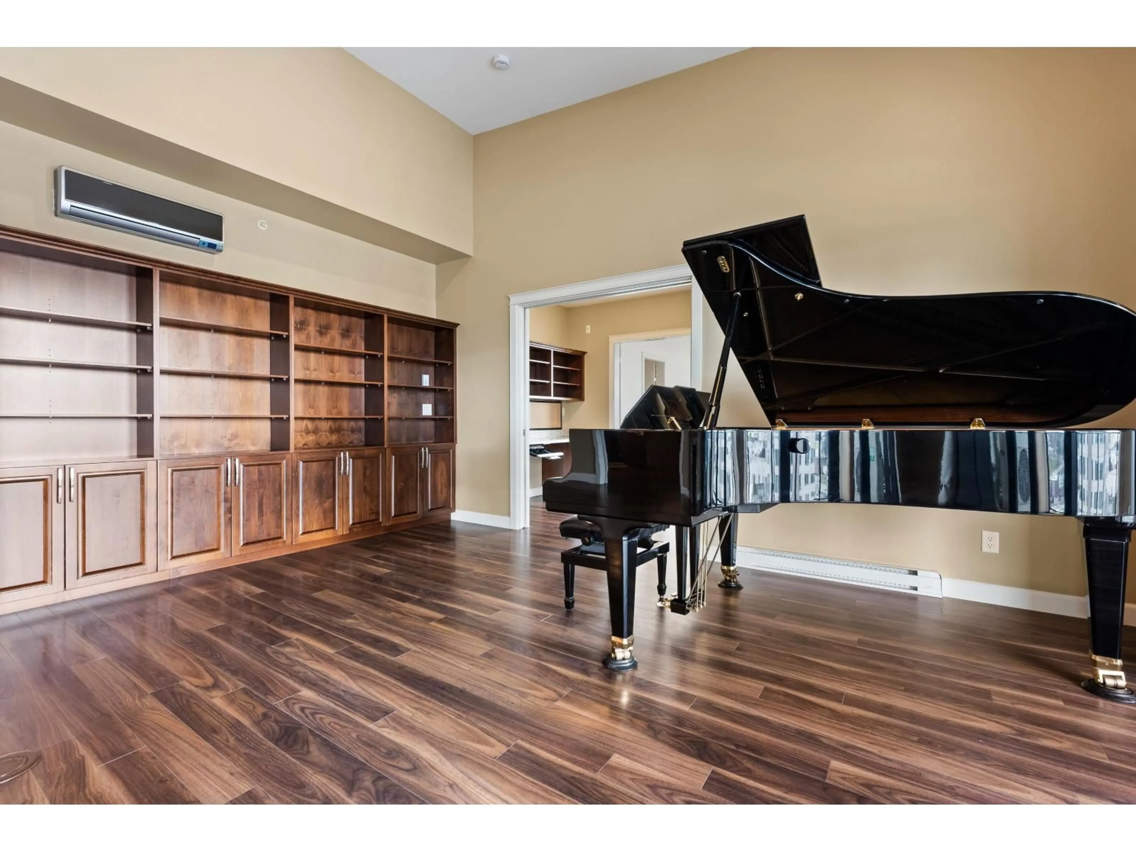 Unknown for 621 - 2860 TRETHEWEY STREET, Abbotsford British Columbia V2T0G5