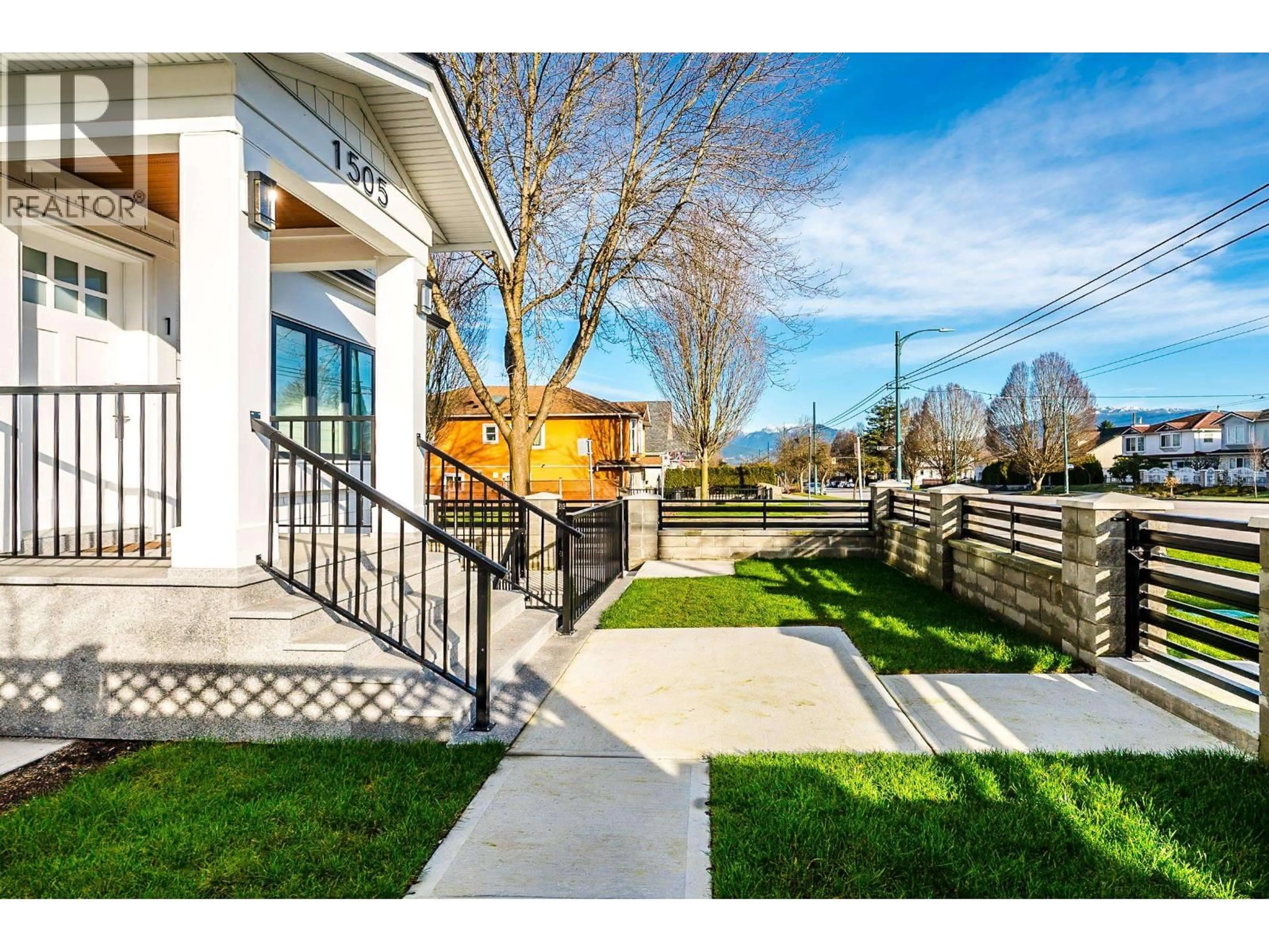 Unknown for 1505 RENFREW STREET, Vancouver British Columbia V5K4C8