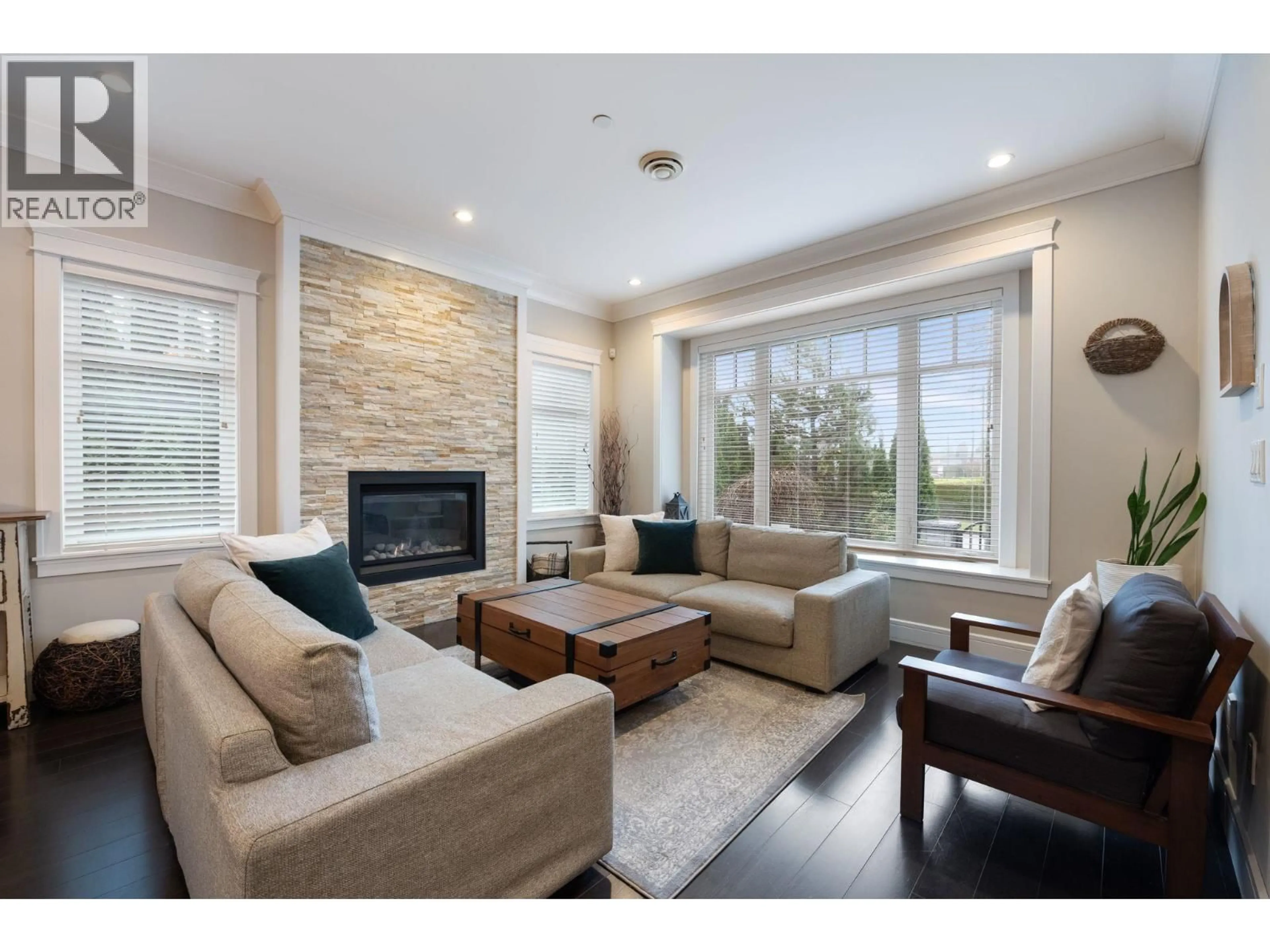 Unknown for 2798 19TH AVENUE, Vancouver British Columbia V6L1E3