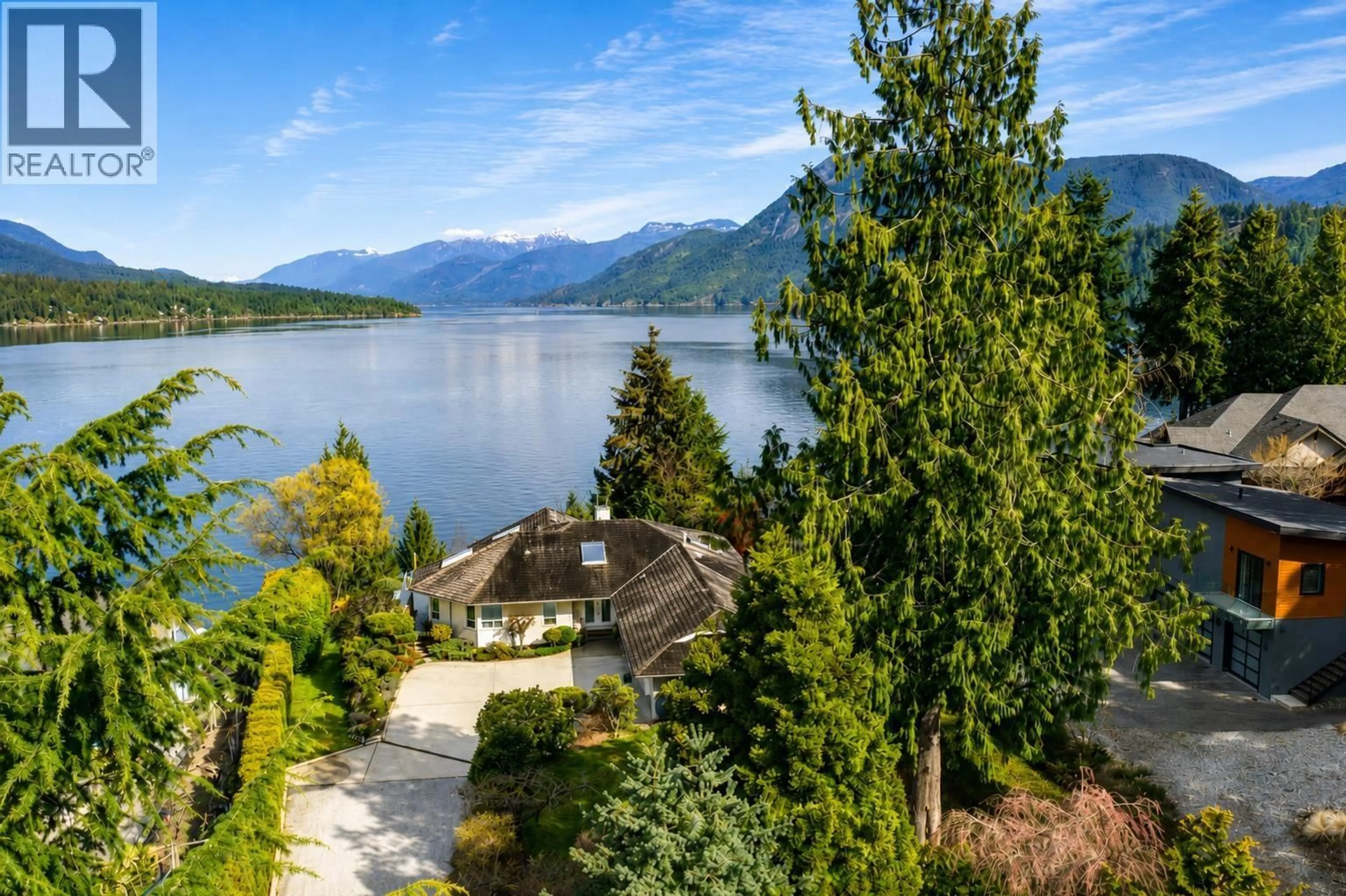 A pic from outside/outdoor area/front of a property/back of a property/a pic from drone, water/lake/river/ocean view for 6484 GALE AVENUE, Sechelt British Columbia V7Z0L1