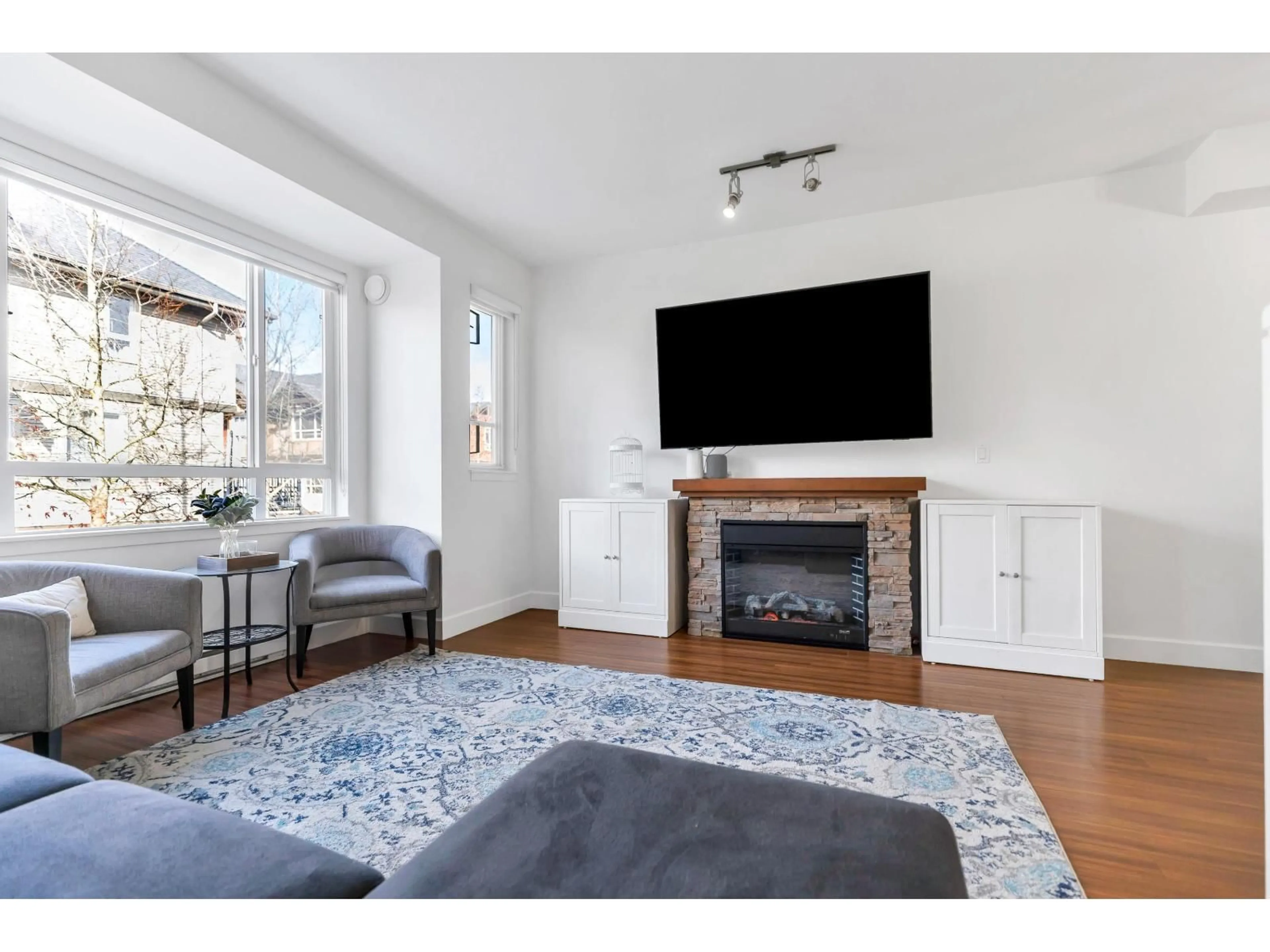 Living room with furniture, unknown for 22 - 7088 191 STREET, Surrey British Columbia V4N0B4