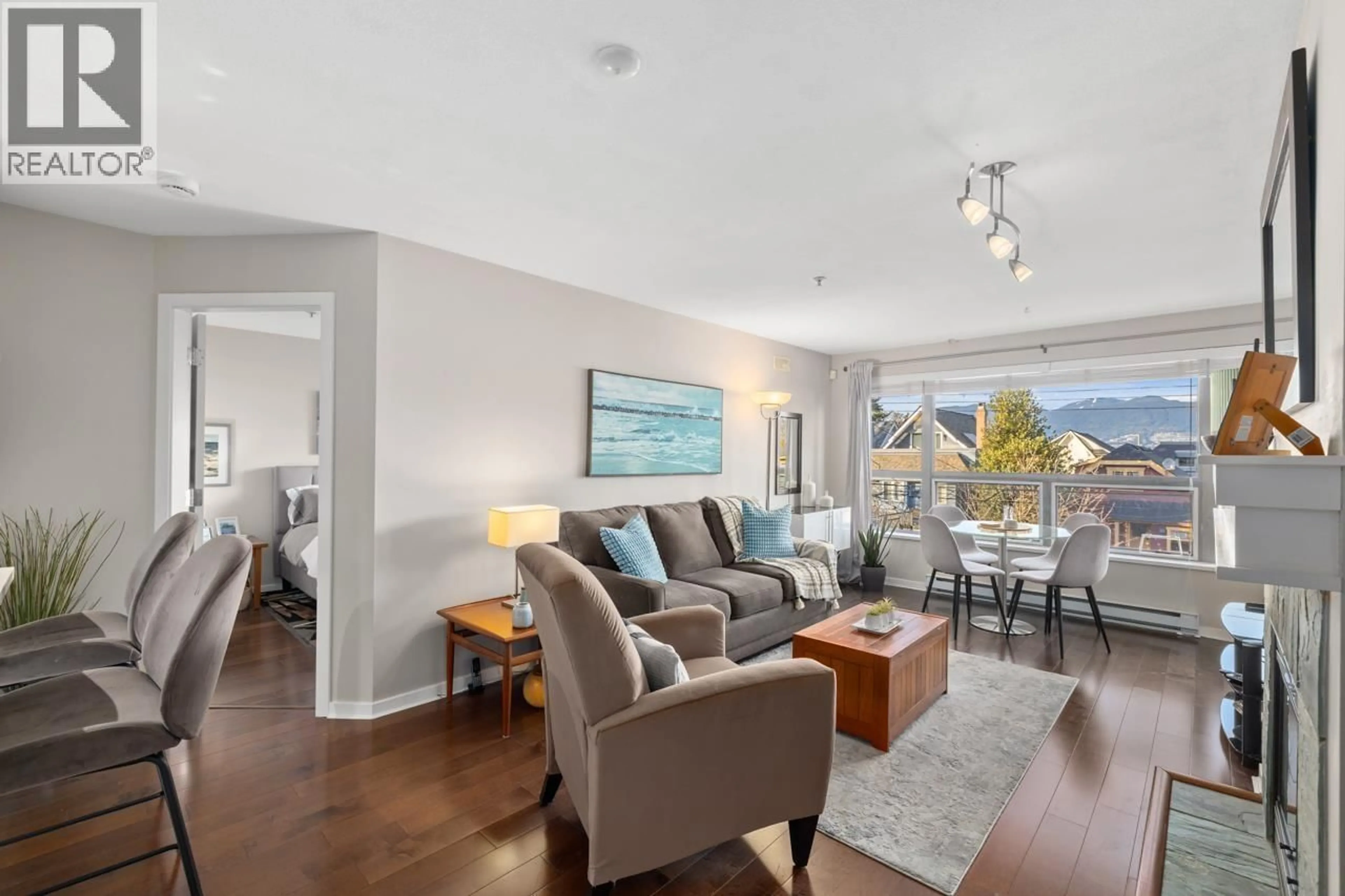 Unknown for 308 - 3161 4TH AVENUE, Vancouver British Columbia V6K1R6