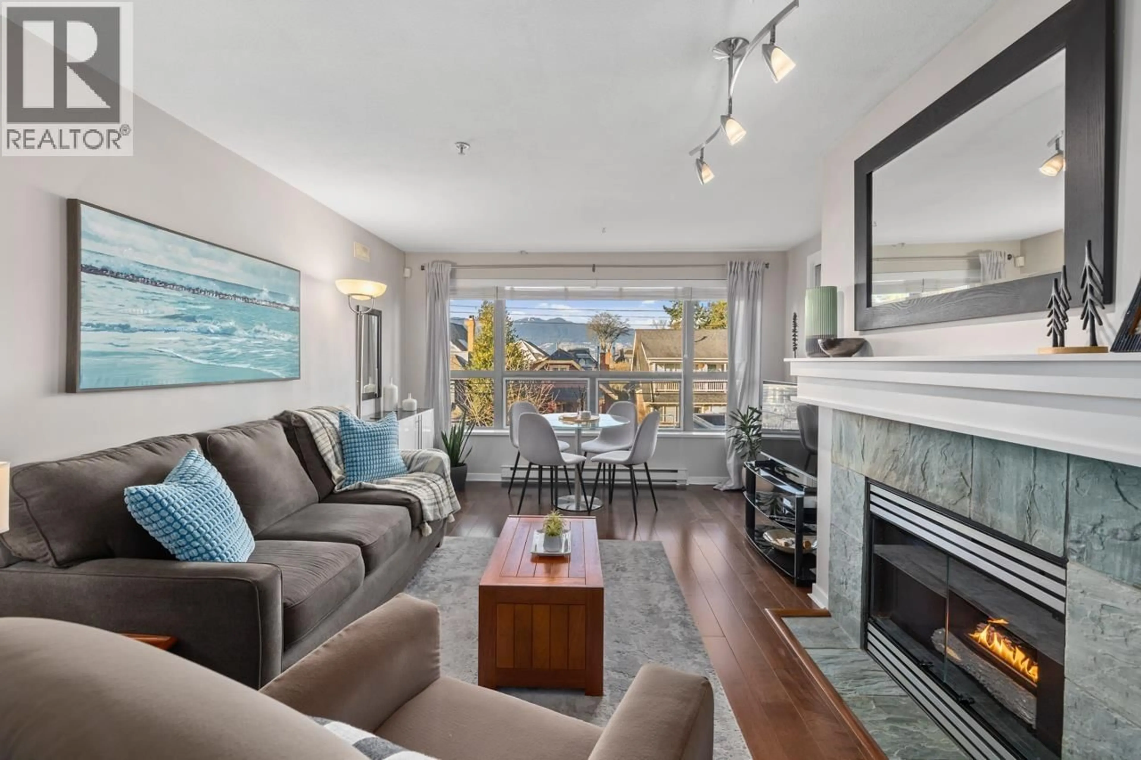 Unknown for 308 - 3161 4TH AVENUE, Vancouver British Columbia V6K1R6