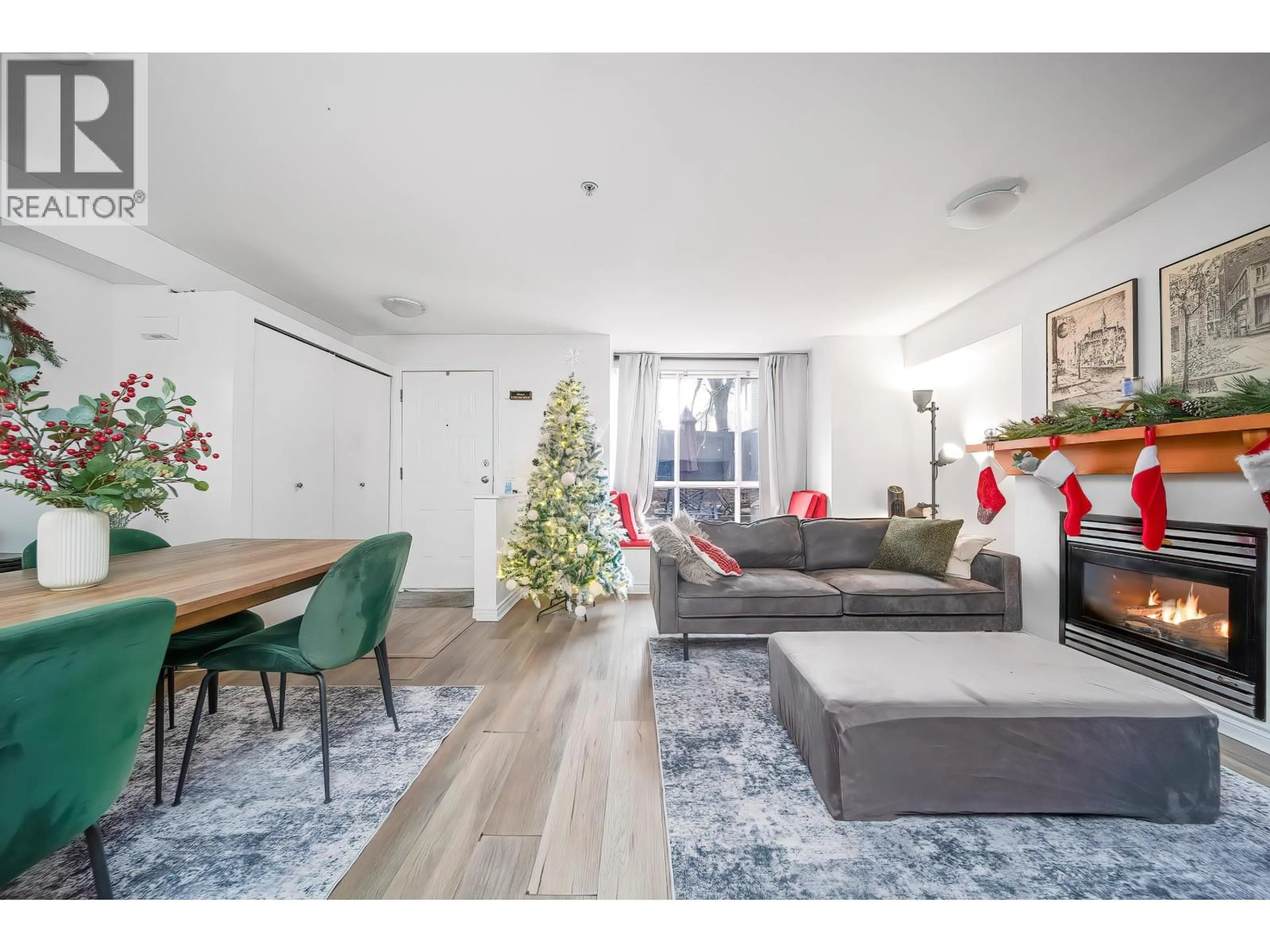 Unknown for 7313 MAGNOLIA TERRACE, Burnaby British Columbia V5E4N3