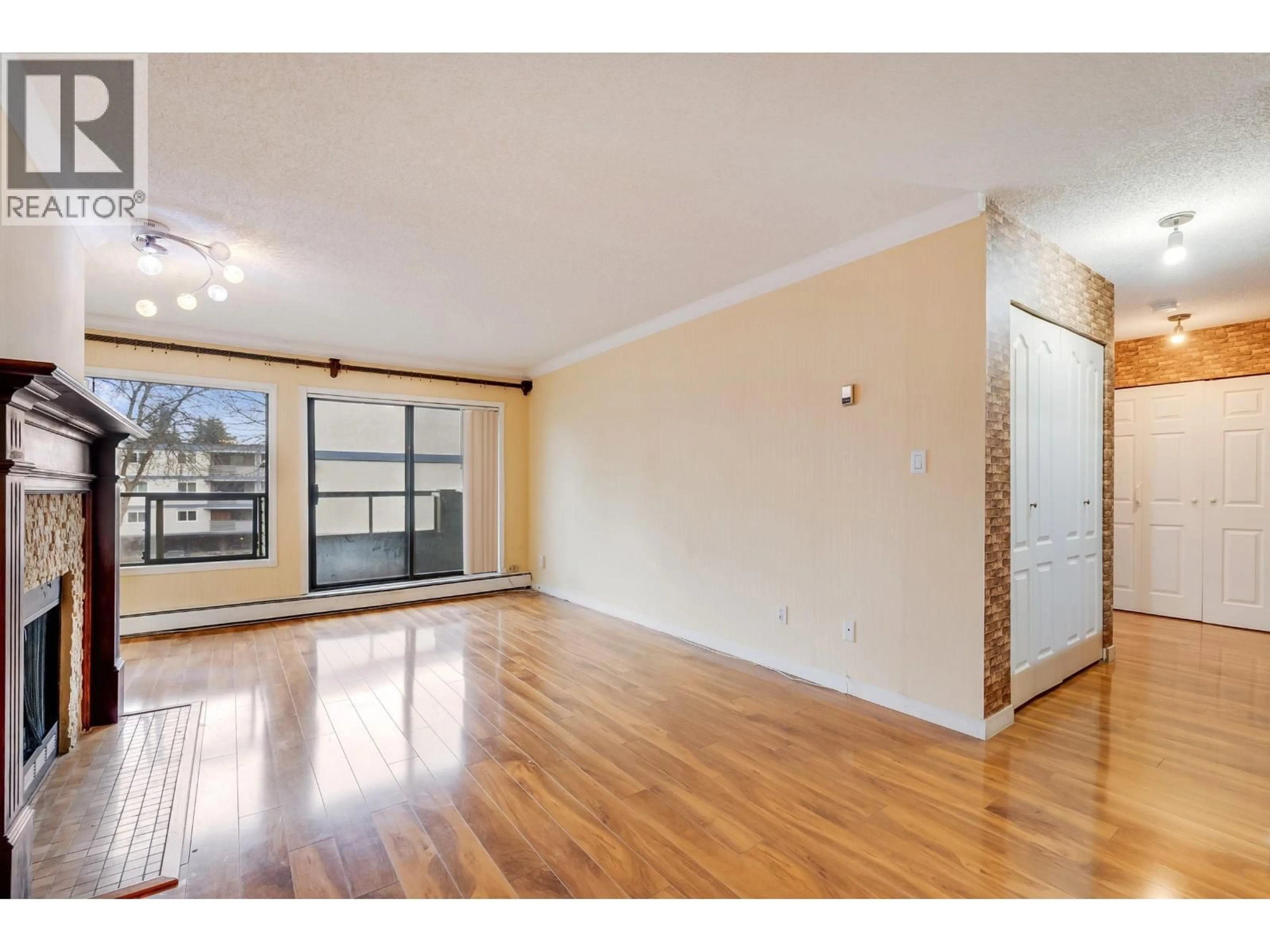 A pic of a room for 210 - 8600 ACKROYD ROAD, Richmond British Columbia V6X3G1