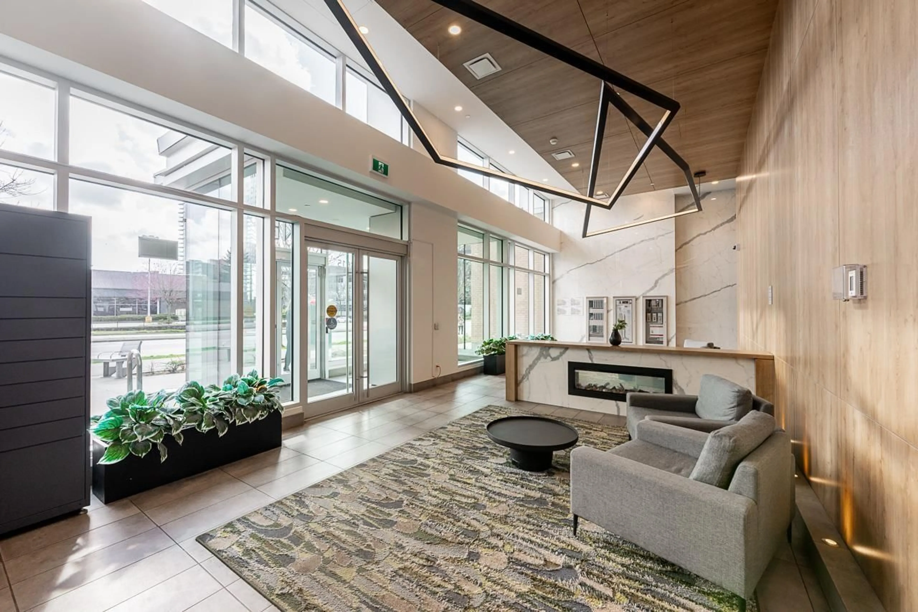 Indoor foyer for 2507 - 13615 FRASER HIGHWAY, Surrey British Columbia V3T0P7