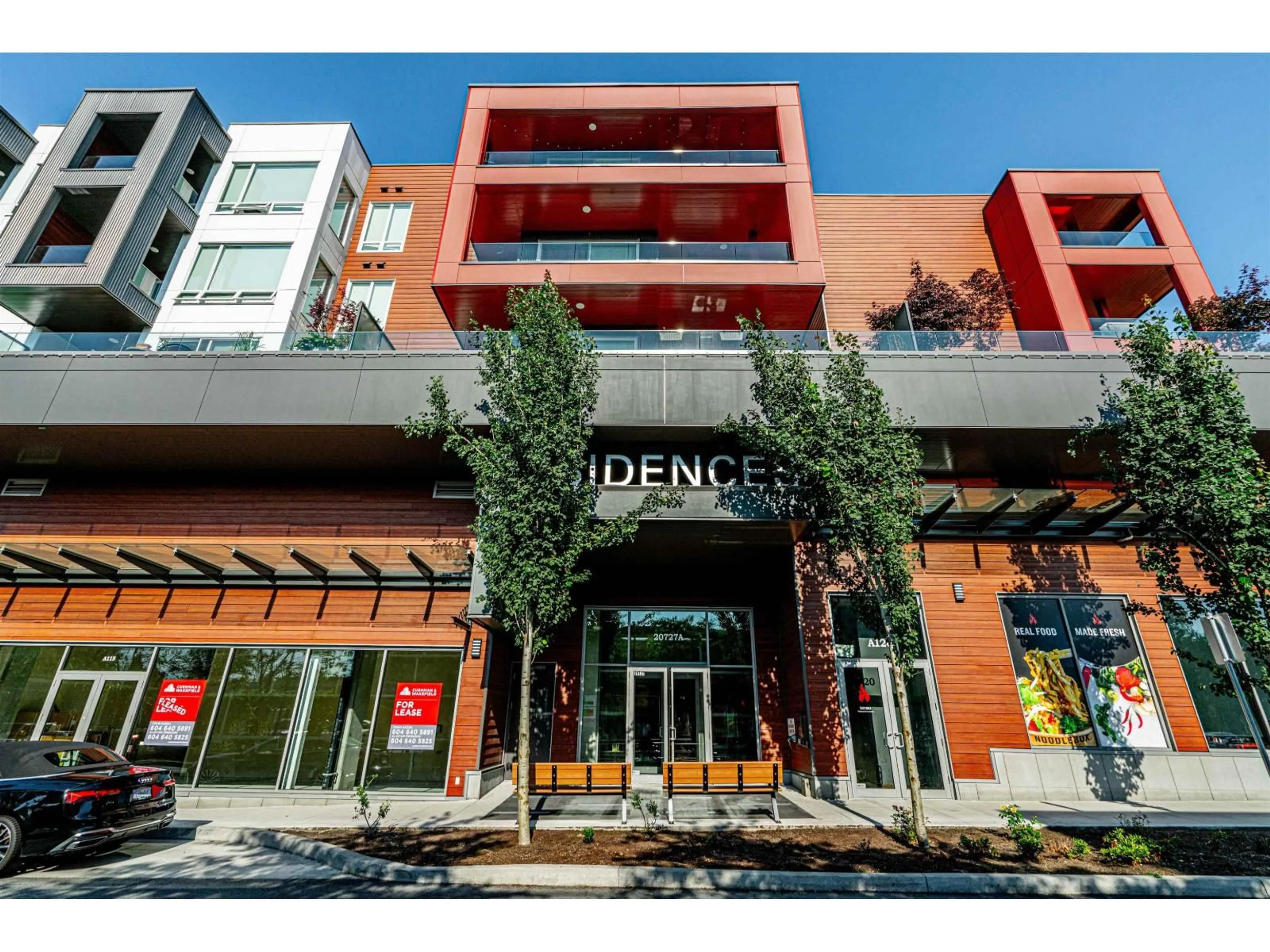 Indoor entryway for A420 - 20727 WILLOUGHBY TOWN CENTRE DRIVE, Langley British Columbia V2Y3N1