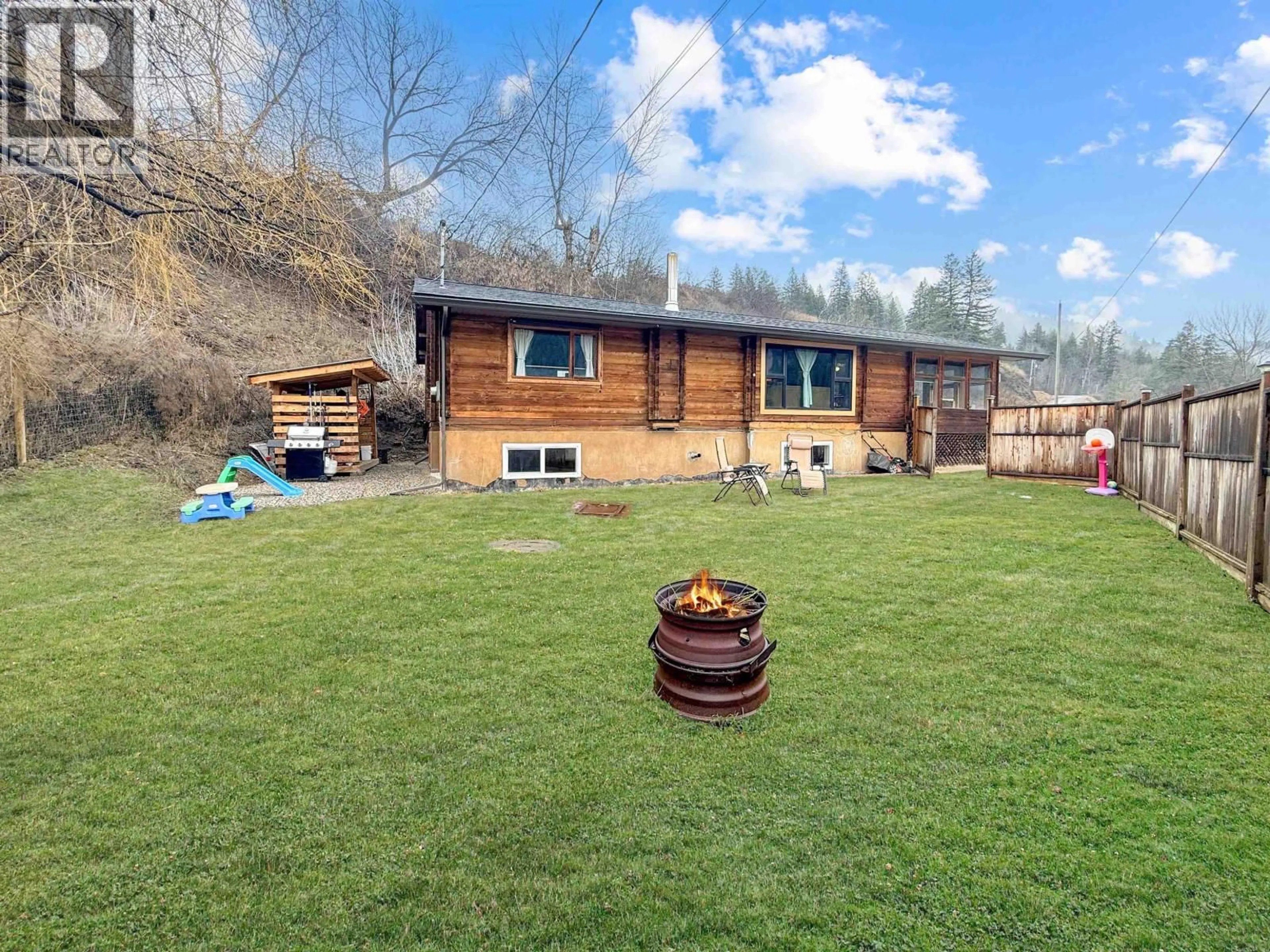A pic from outside/outdoor area/front of a property/back of a property/a pic from drone, mountain view for 1481 SODA CREEK TOWNSITE ROAD, Williams Lake British Columbia V2G5A4