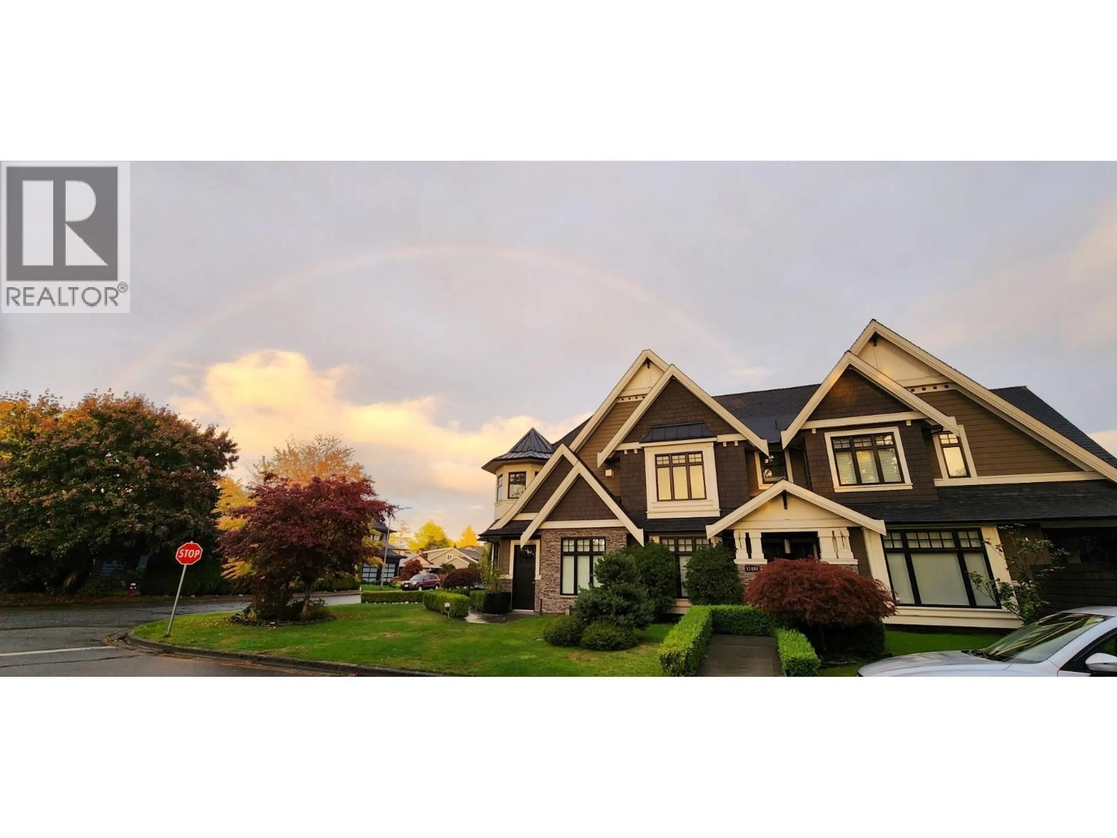 Home with vinyl exterior material, mountain view for 11400 PLOVER DRIVE, Richmond British Columbia V7E4J6
