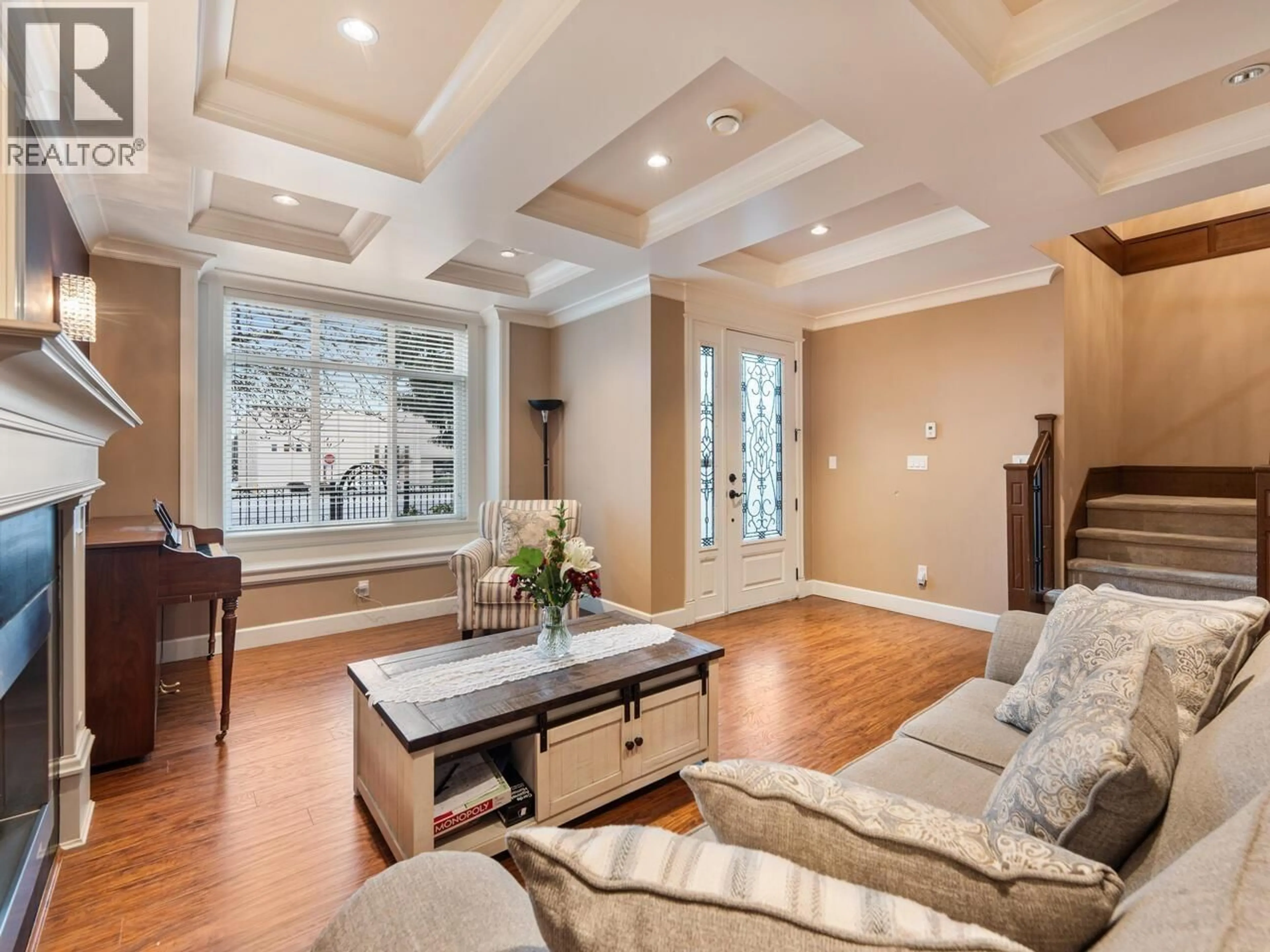 Living room with furniture, unknown for 10071 NO. 1 ROAD, Richmond British Columbia V7E1S1