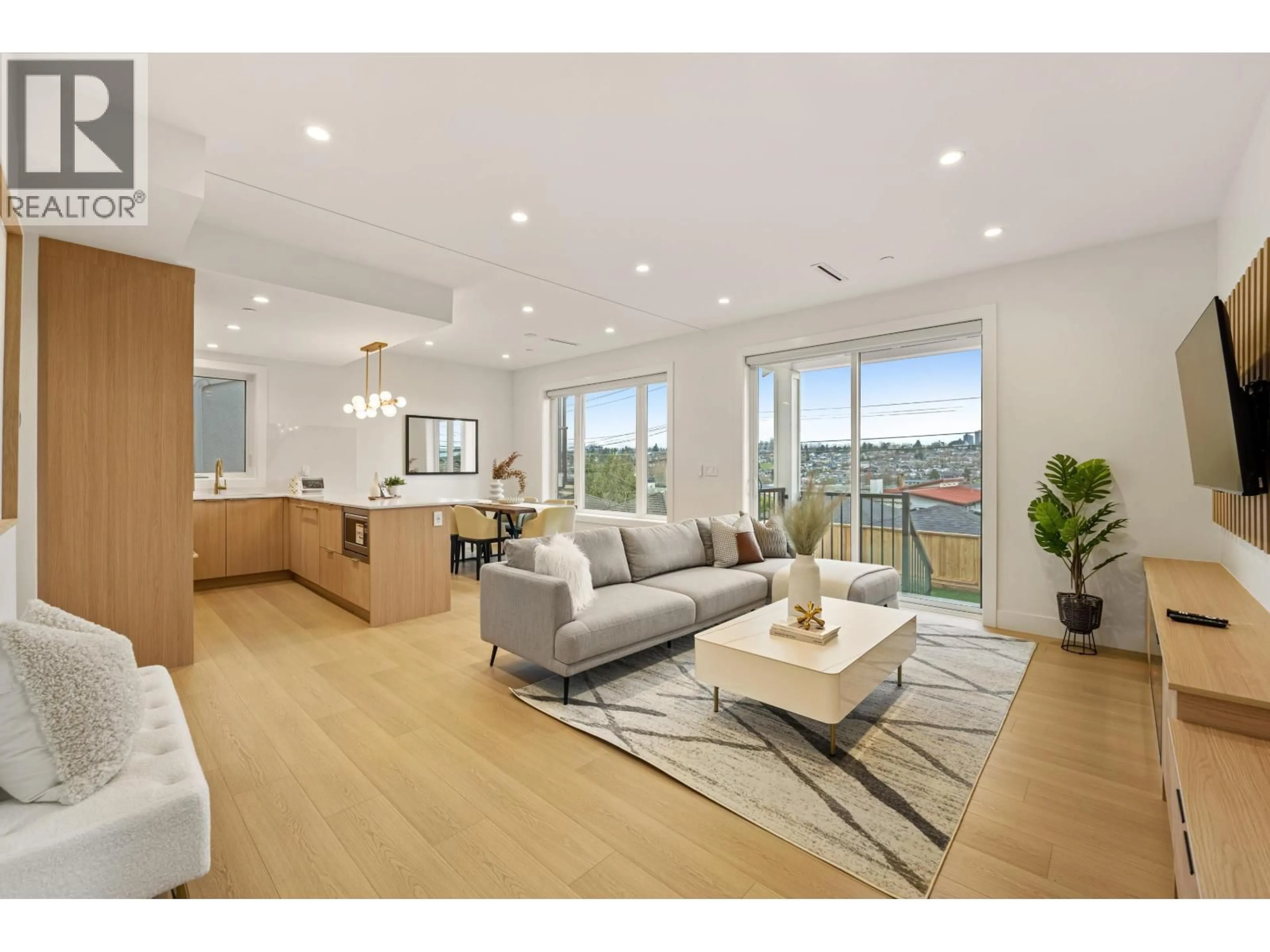 Living room with furniture, unknown for 3156-2 8TH AVENUE, Vancouver British Columbia V5M1X6