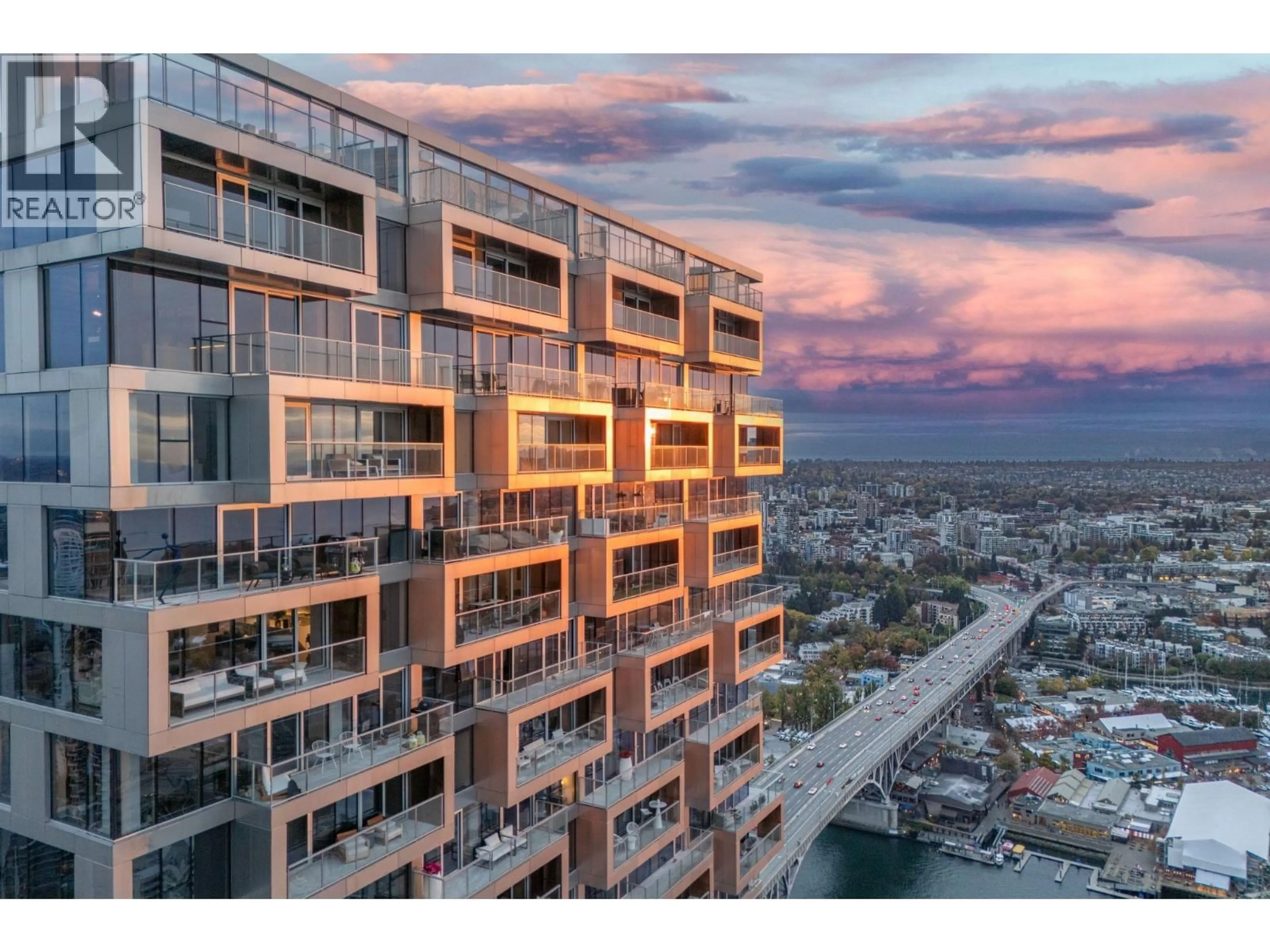 A pic from outside/outdoor area/front of a property/back of a property/a pic from drone, city buildings view from balcony for 5702 - 1480 HOWE STREET, Vancouver British Columbia V6Z0G5