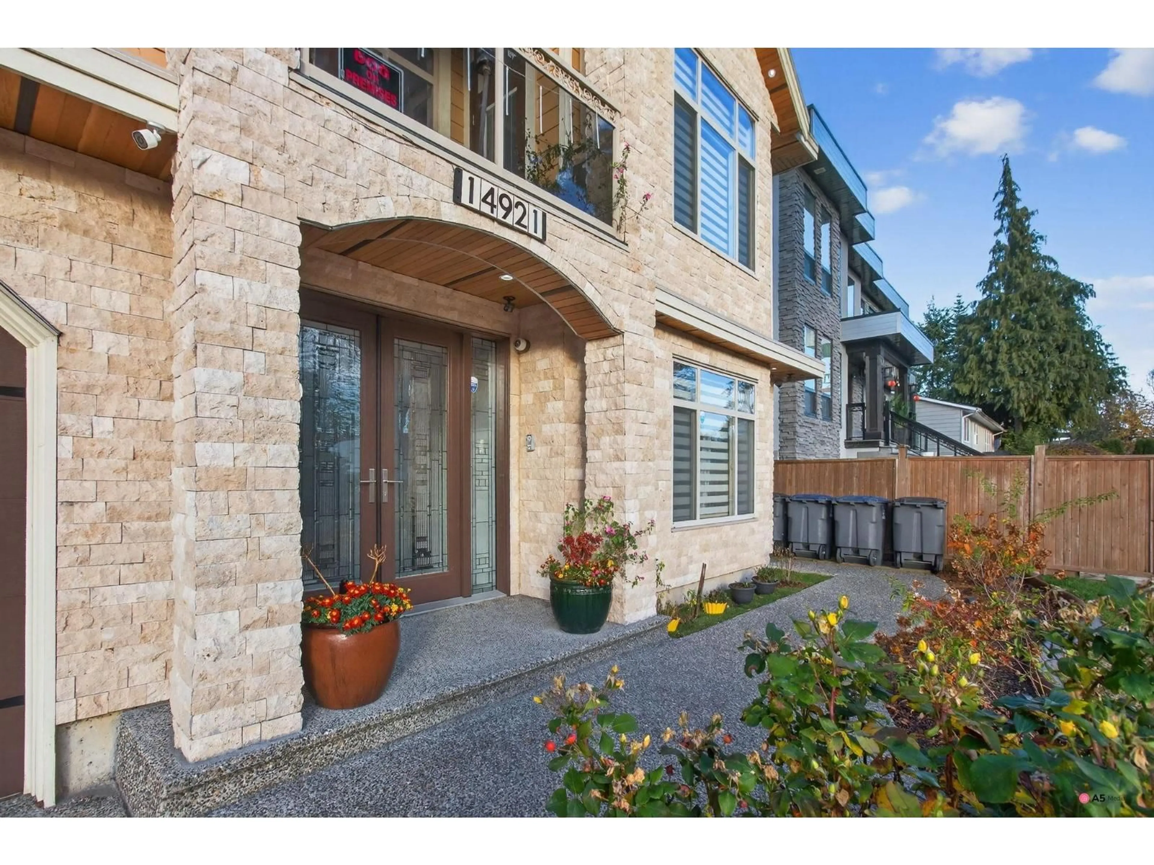 Unknown for 14921 90 AVENUE, Surrey British Columbia V3R6W2