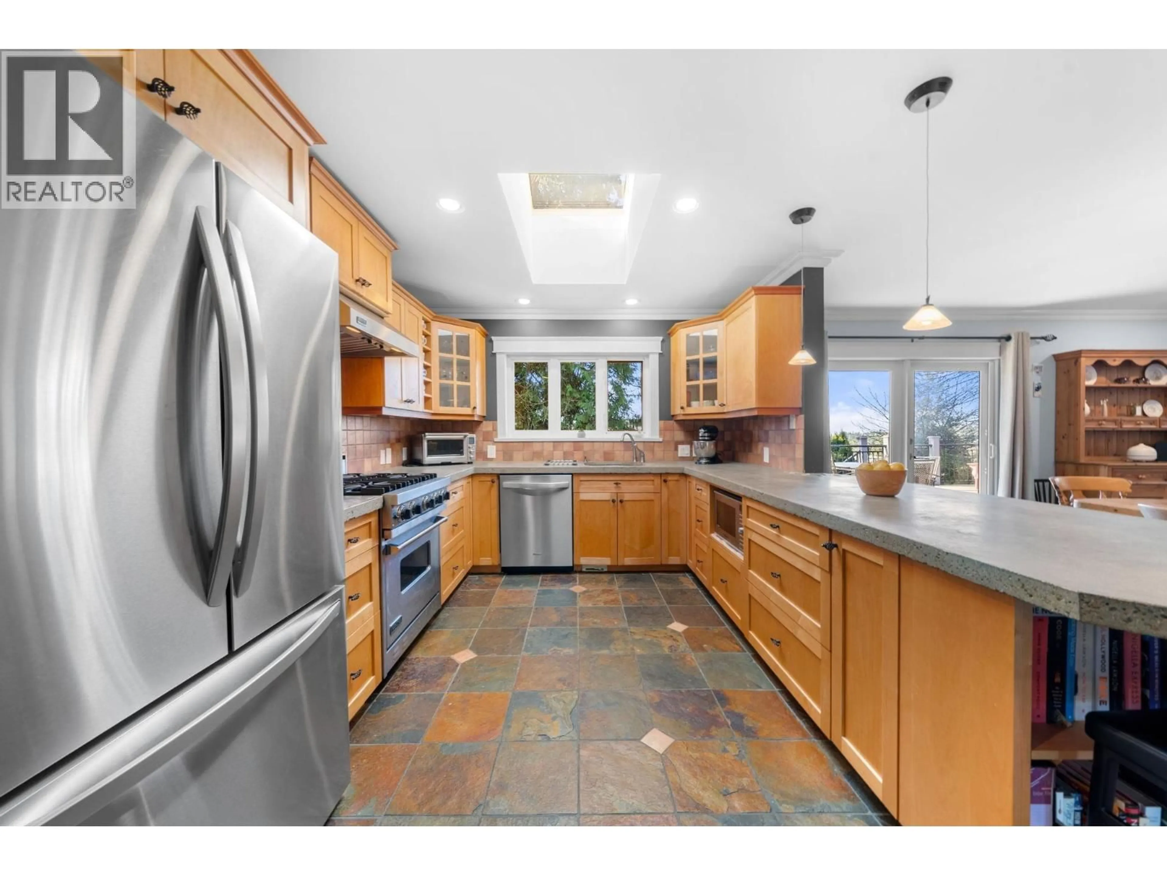 Open concept kitchen, ceramic/tile floor for 759 WINONA AVENUE, North Vancouver British Columbia V7R2B2