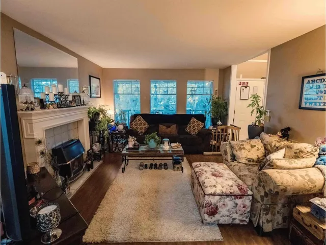 18961 60B AVENUE, Surrey 2