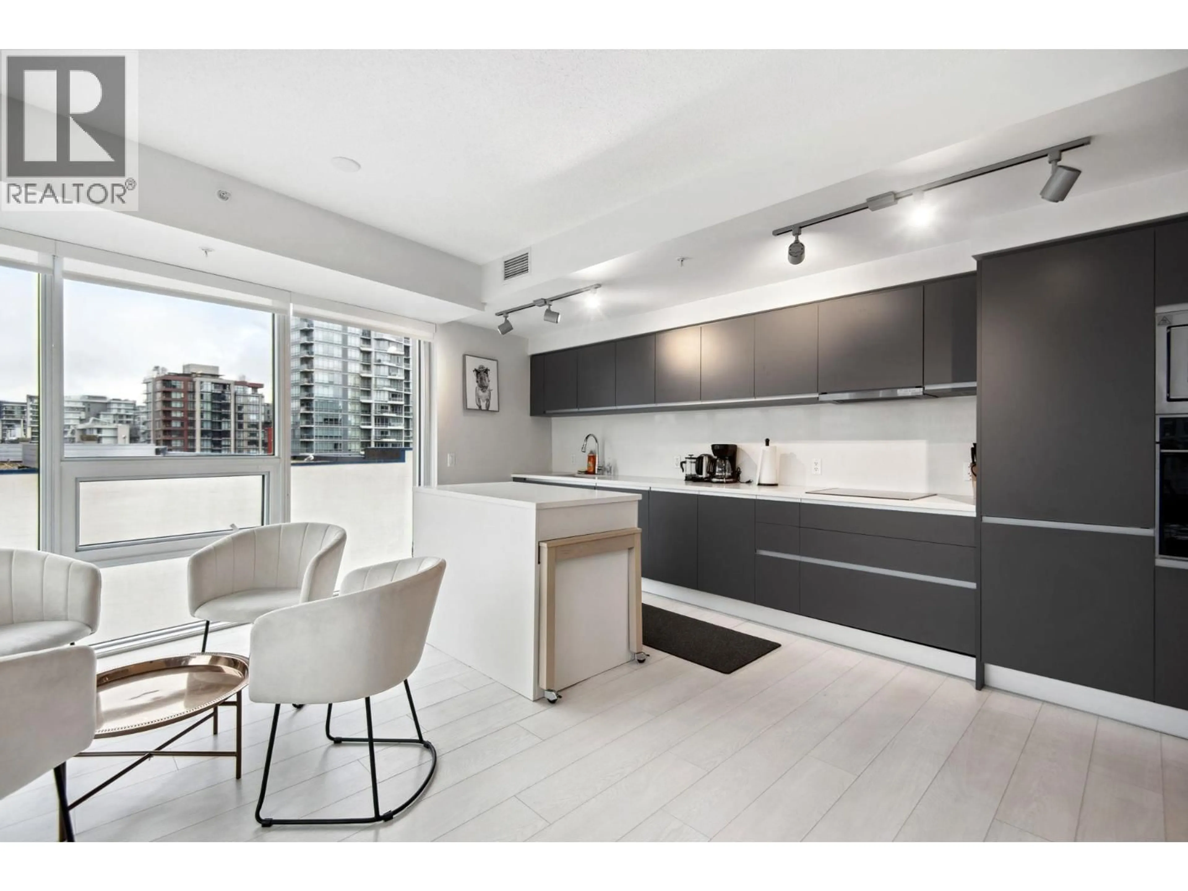 Unknown for 602 - 180 2ND AVENUE, Vancouver British Columbia V5T0K4