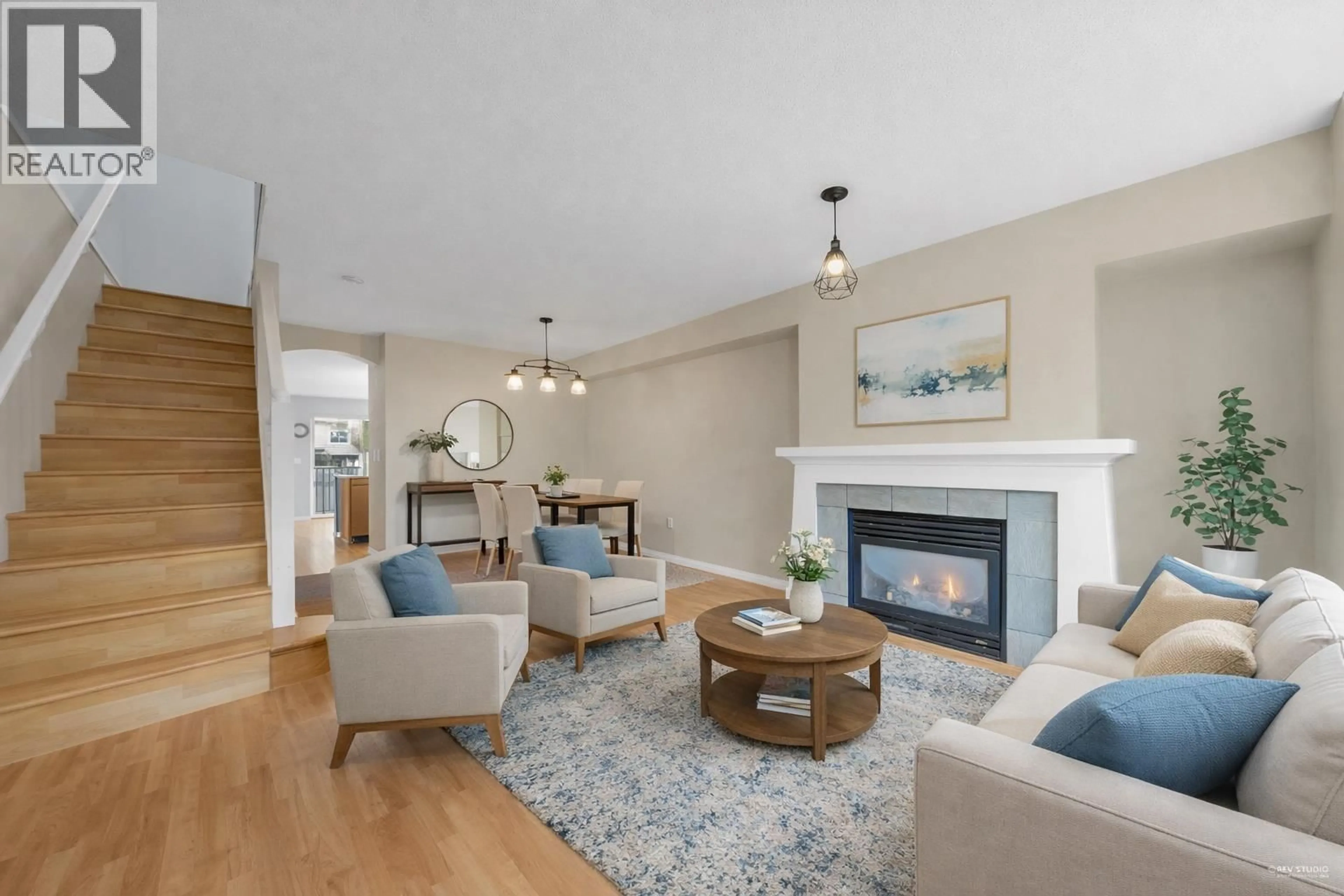 Living room with furniture, wood/laminate floor for 3306 NOEL DRIVE, Burnaby British Columbia V3J1J8