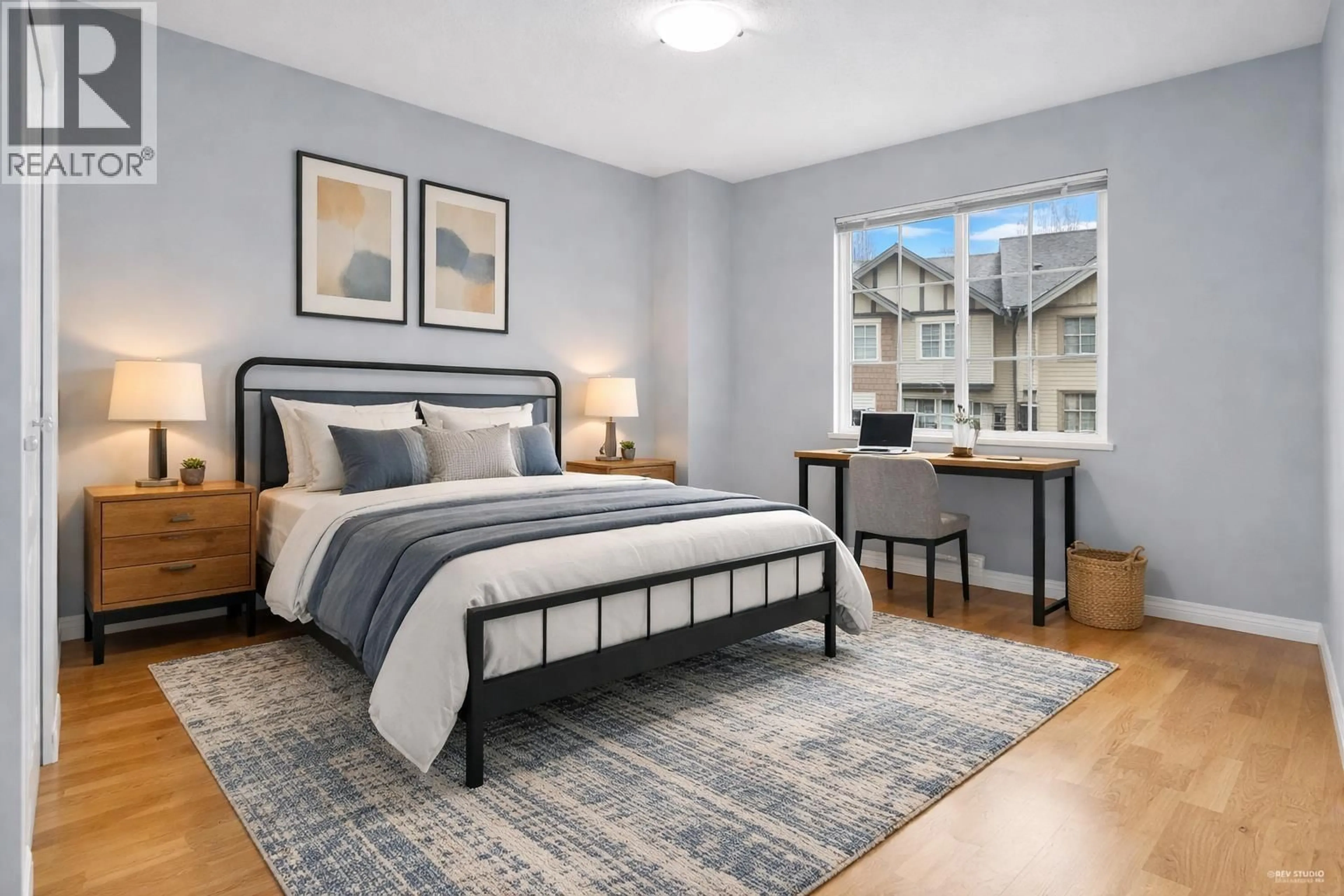 Bedroom with bed, unknown for 3306 NOEL DRIVE, Burnaby British Columbia V3J1J8