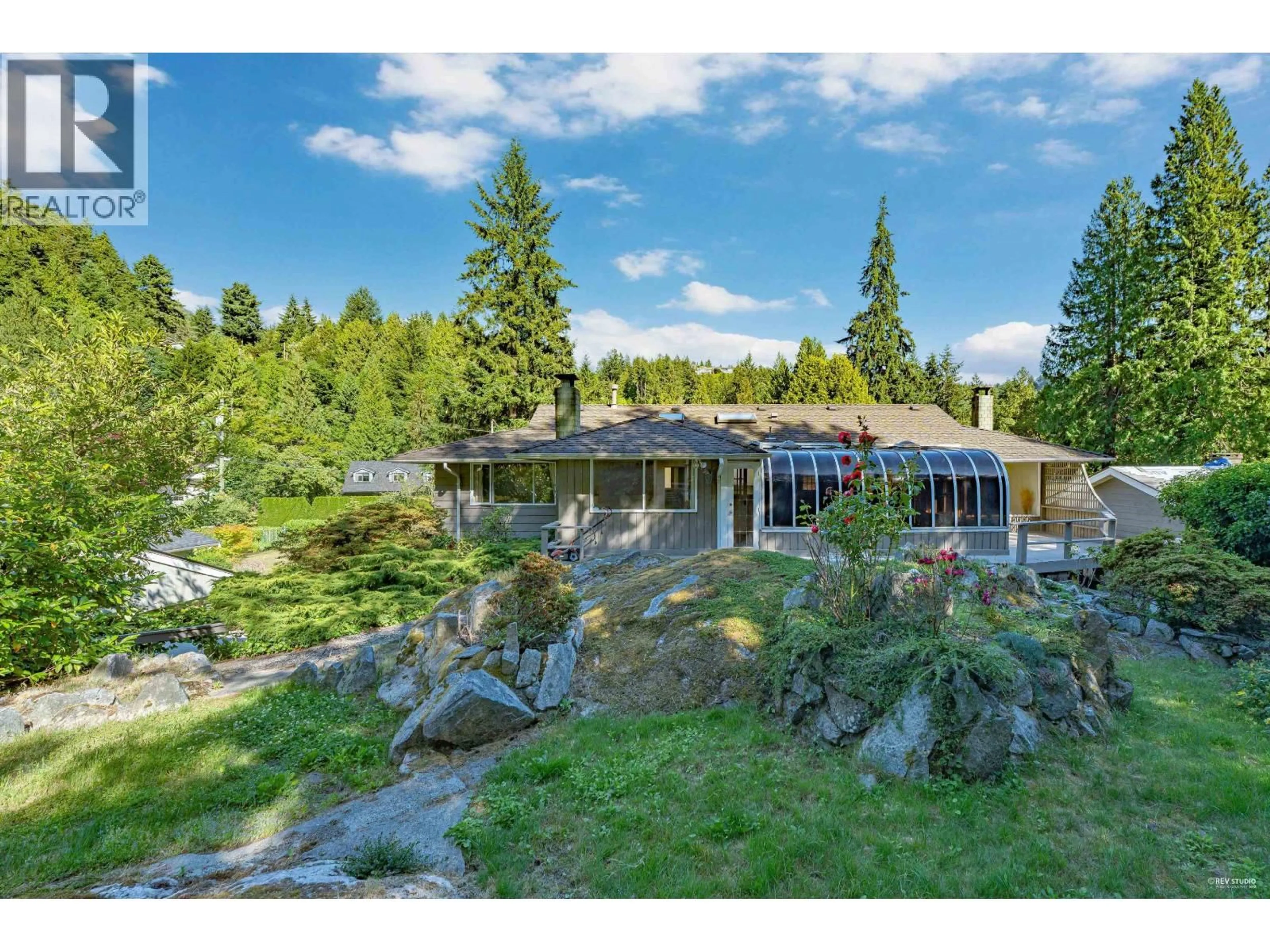 A pic from outside/outdoor area/front of a property/back of a property/a pic from drone, water/lake/river/ocean view for 5725 CRANLEY DRIVE, West Vancouver British Columbia V7V4B3
