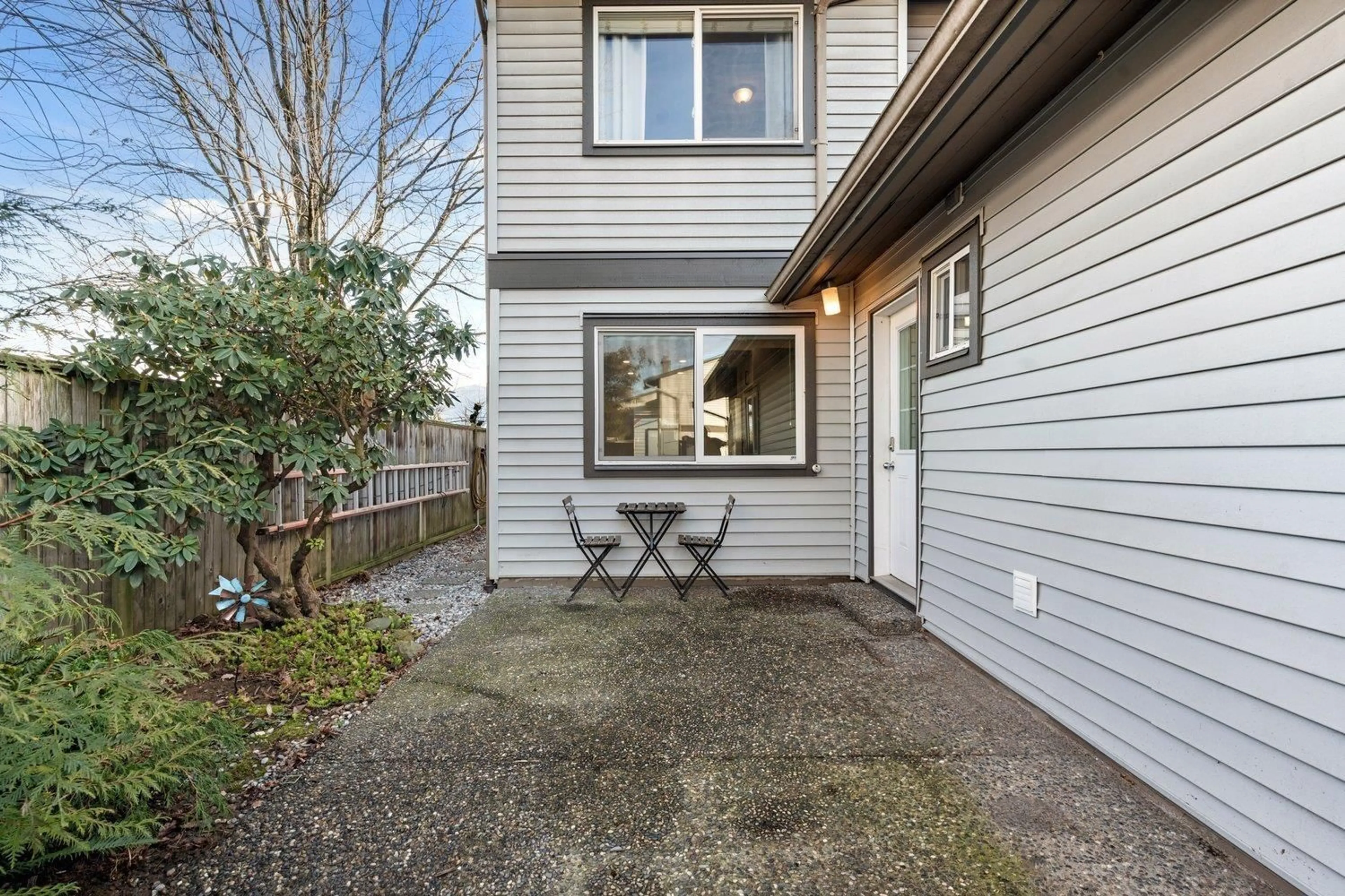Patio, street for 27 - 46689 FIRST AVENUE, Chilliwack British Columbia V2P1X5