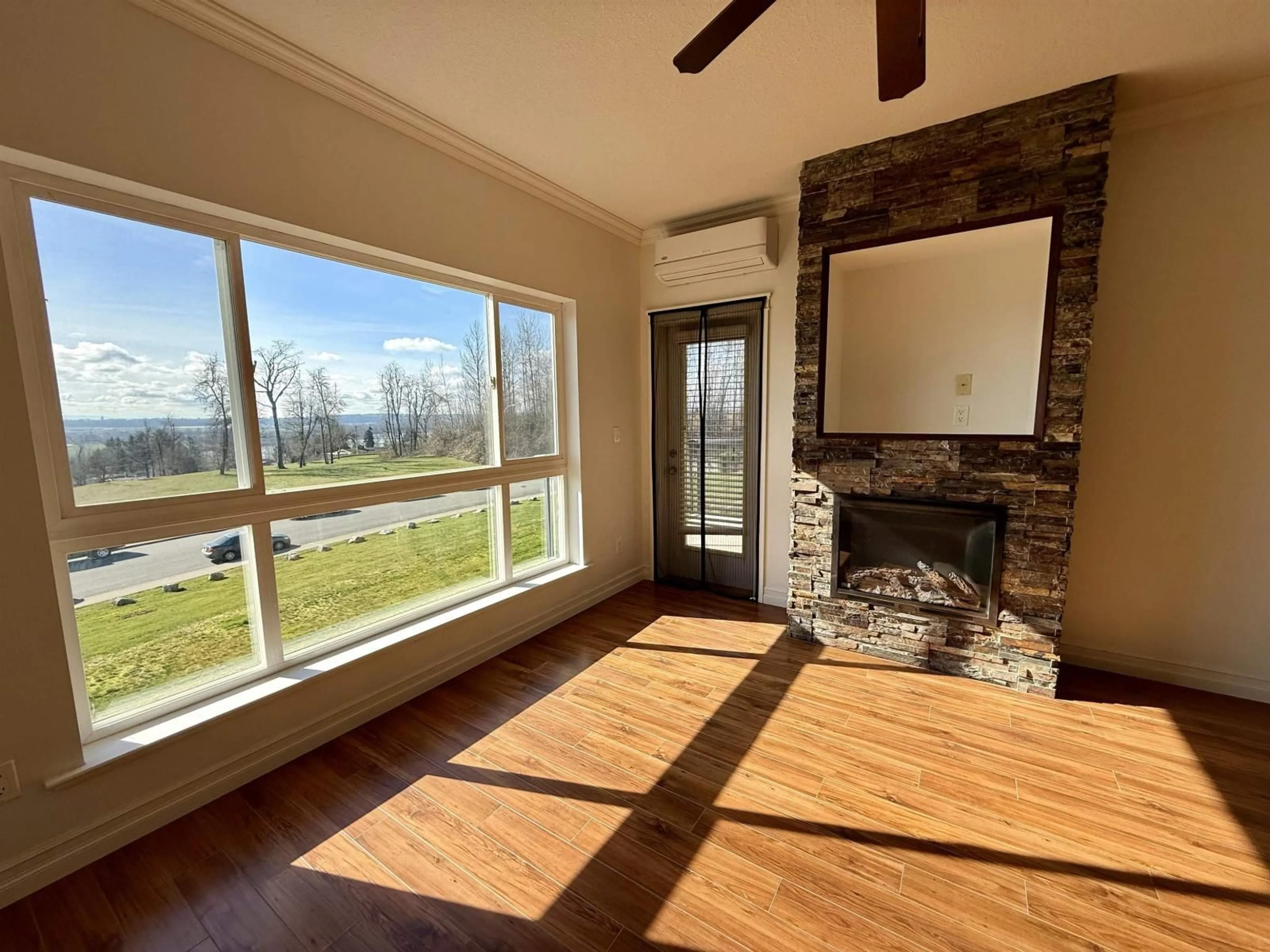 A pic of a room for A222 - 33755 7TH AVENUE, Mission British Columbia V2V0A4