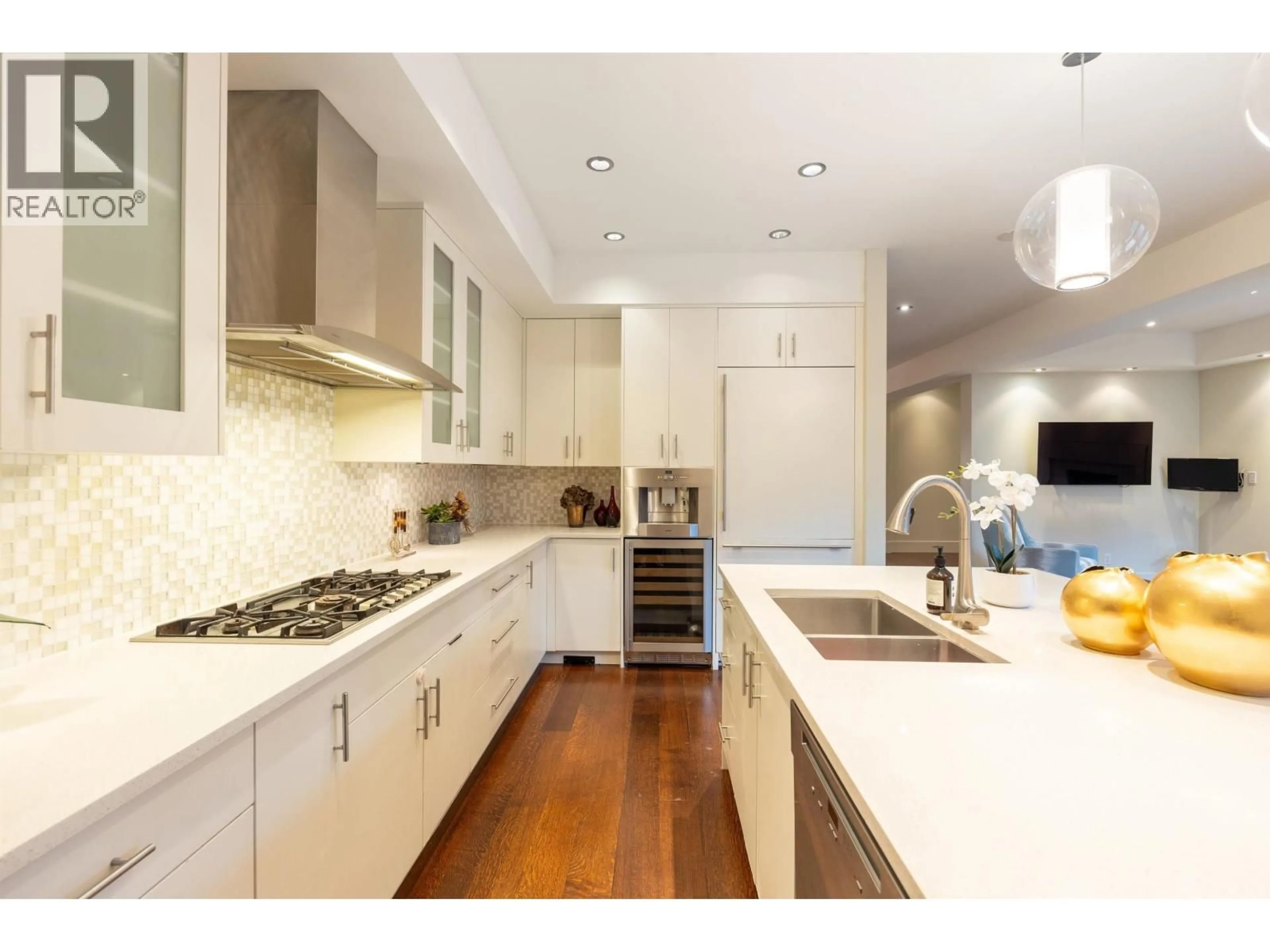 Contemporary kitchen, ceramic/tile floor for 5922 CHANCELLOR BOULEVARD, Vancouver British Columbia V6T0A1