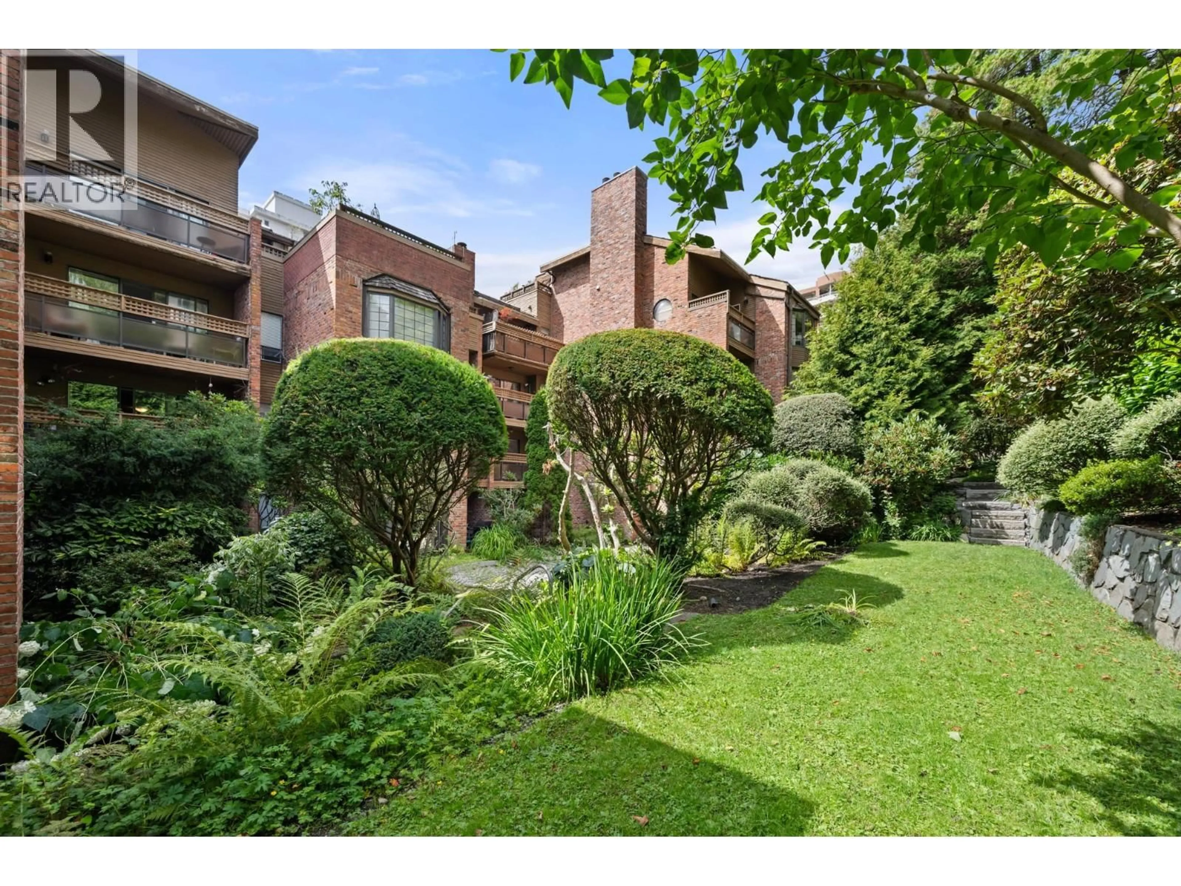 Unknown for 101 - 2320 40TH AVENUE, Vancouver British Columbia V6M4H6