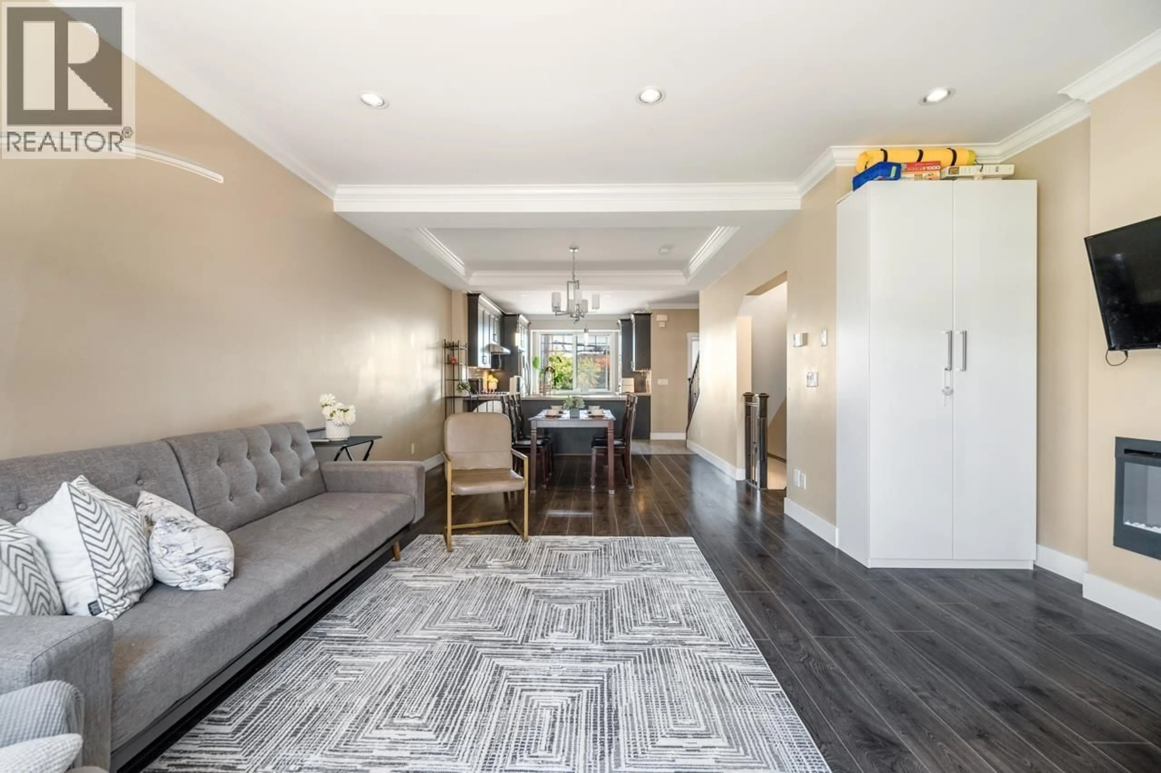 Unknown for 11 - 9733 BLUNDELL ROAD, Richmond British Columbia V6Y1K8