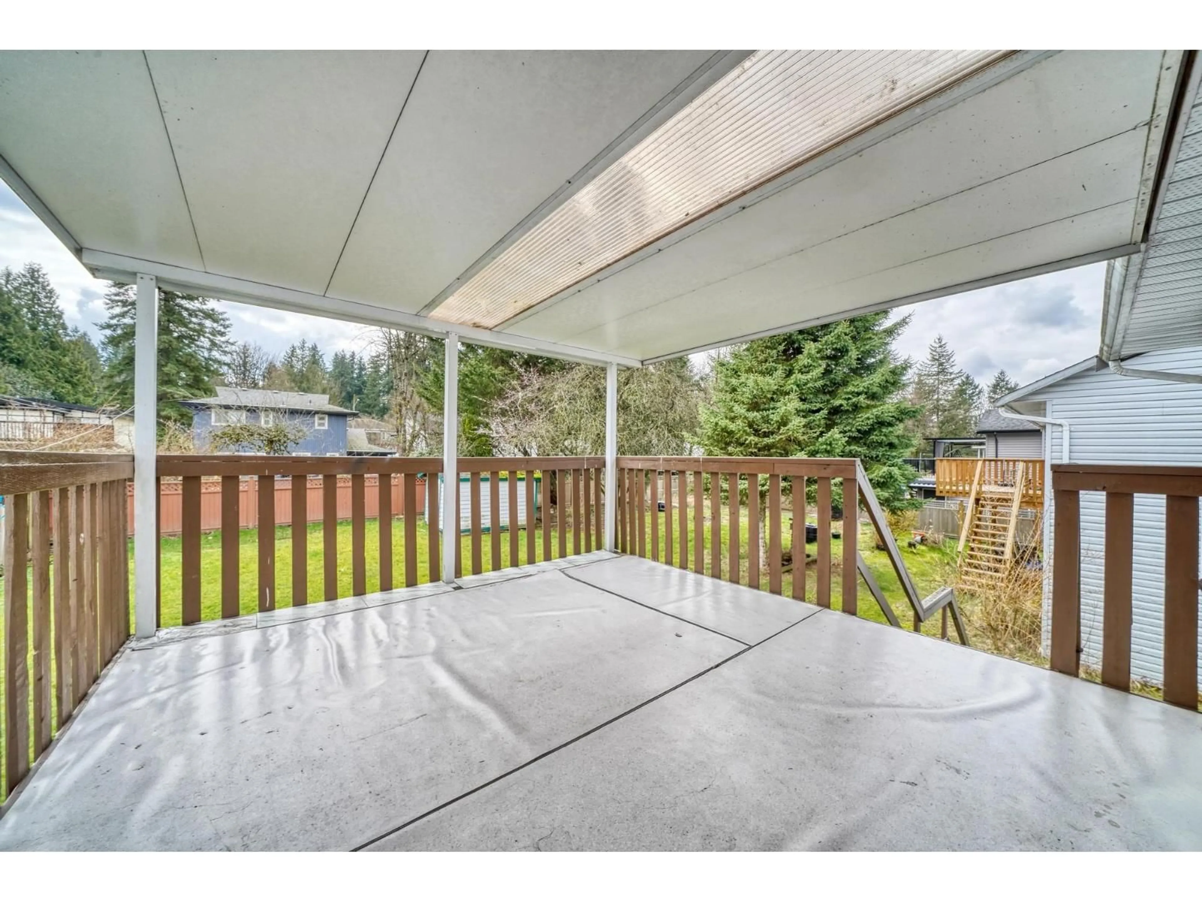 Patio, unknown for 11866 98 AVENUE, Surrey British Columbia V3V2J4