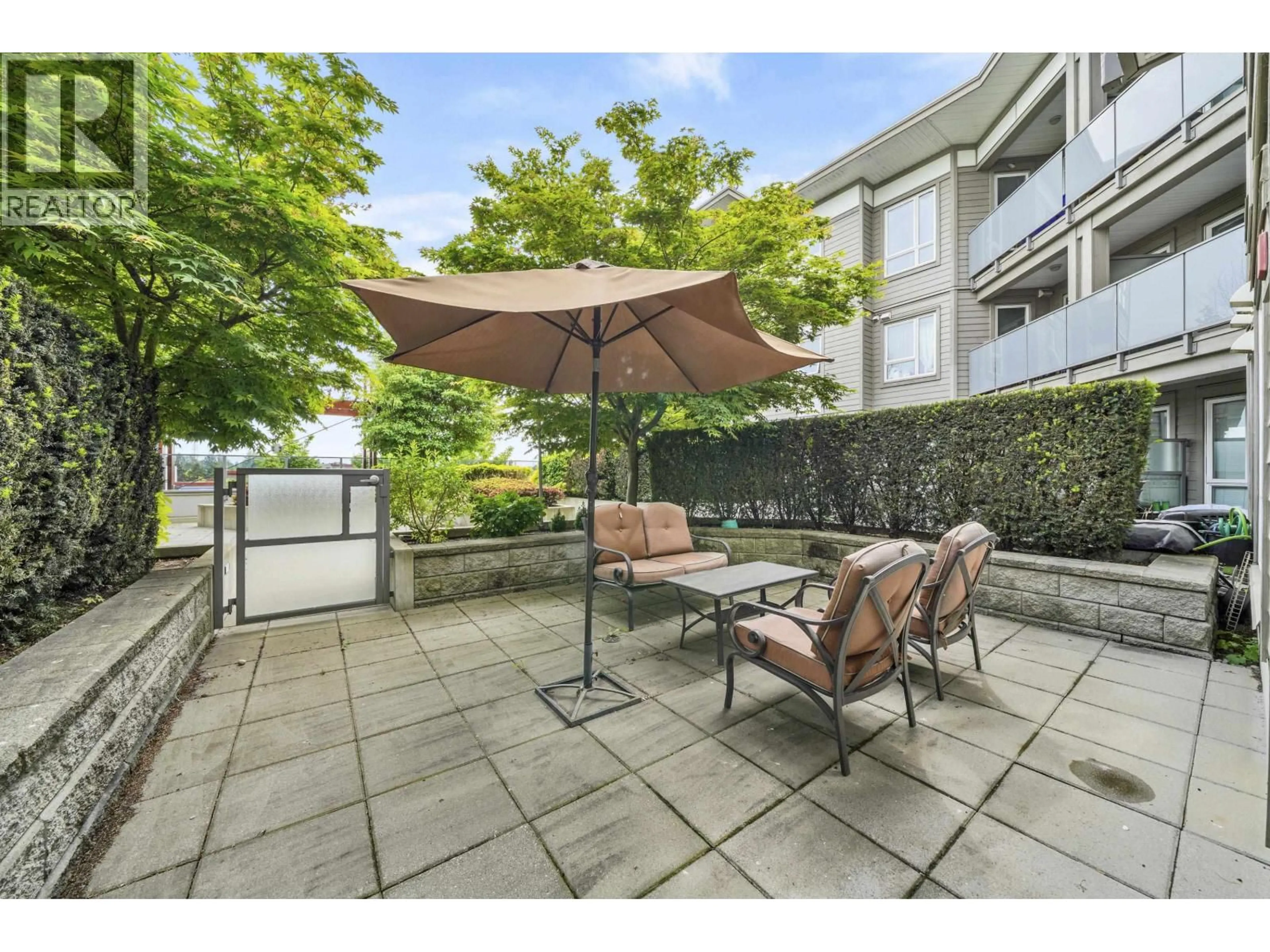 Patio, street for 222 - 10880 NO. 5 ROAD, Richmond British Columbia V6W0B3