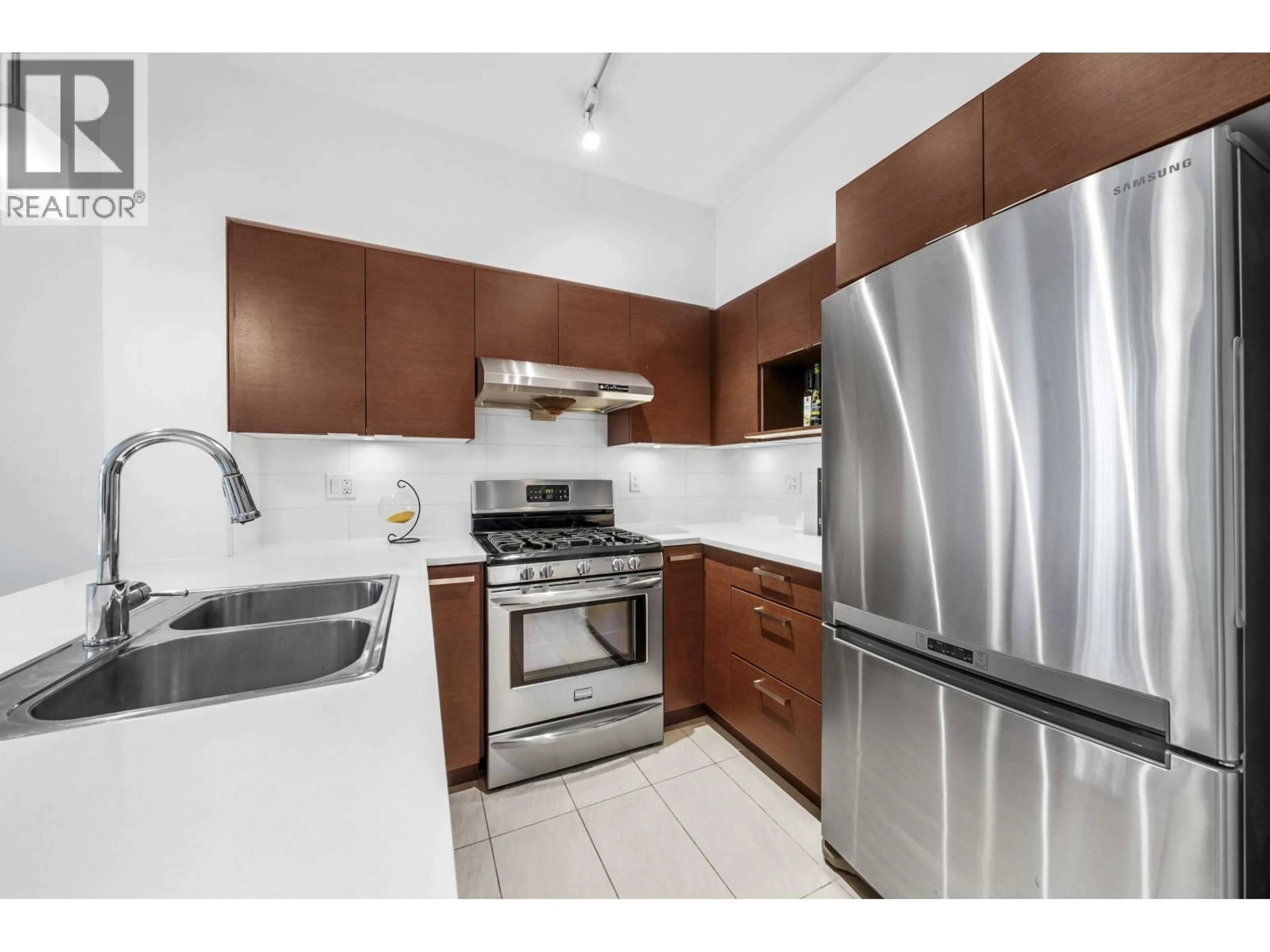 Standard kitchen, unknown for 222 - 10880 NO. 5 ROAD, Richmond British Columbia V6W0B3