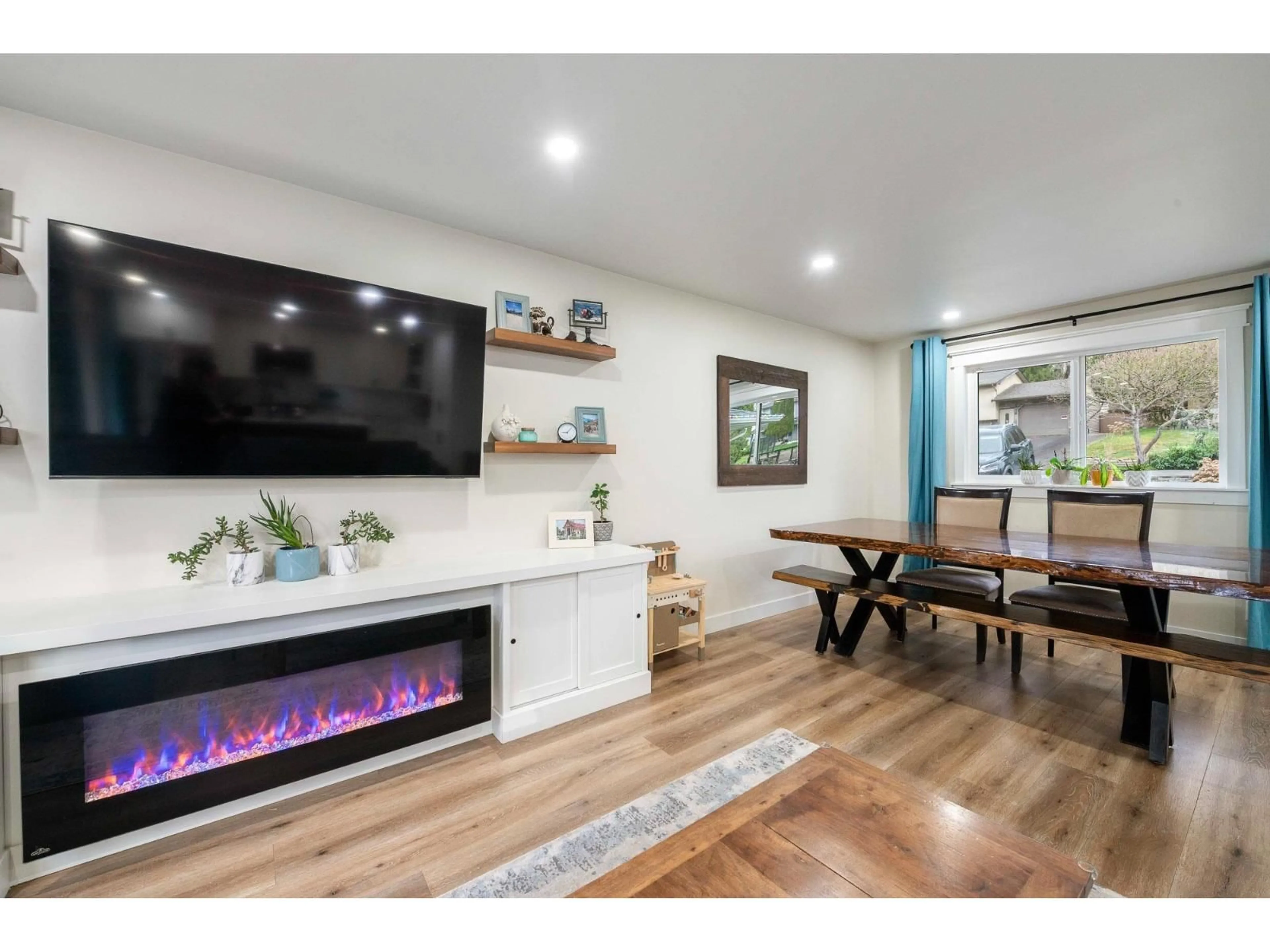 Unknown for 32972 ARBUTUS AVENUE, Mission British Columbia V2V2R8