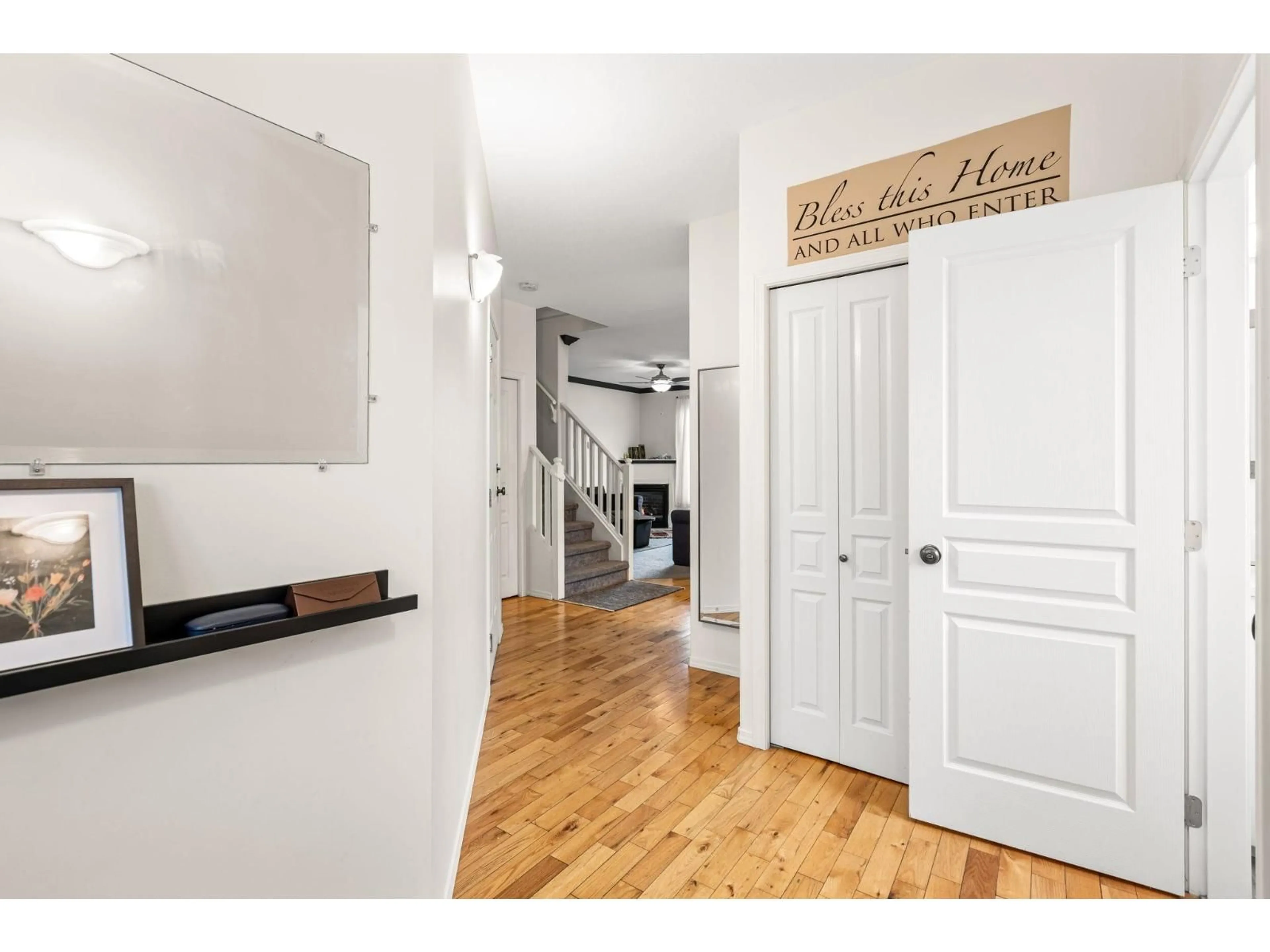 Indoor entryway for 146 - 46360 VALLEYVIEW ROAD, Chilliwack British Columbia V2R5L7