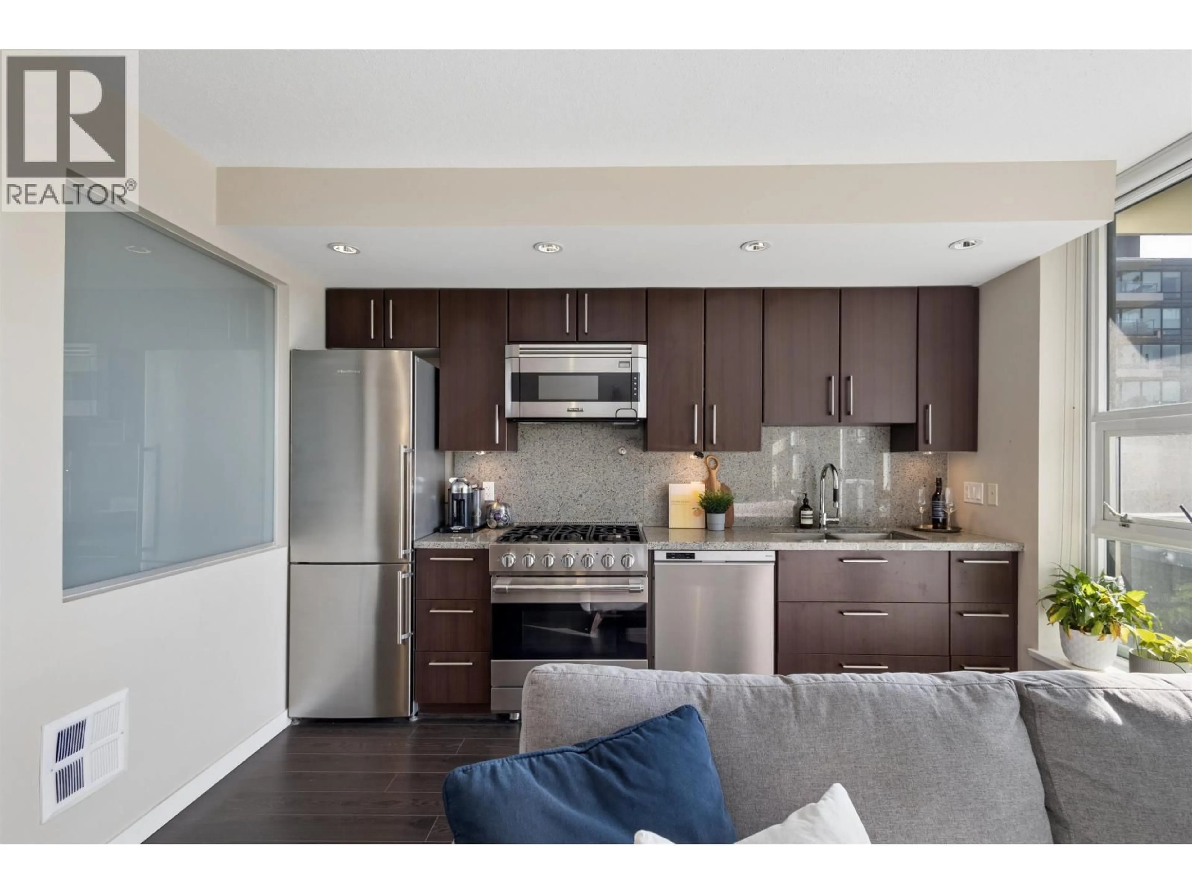 Unknown for 903 - 138 1ST AVENUE, Vancouver British Columbia V5Y0H5