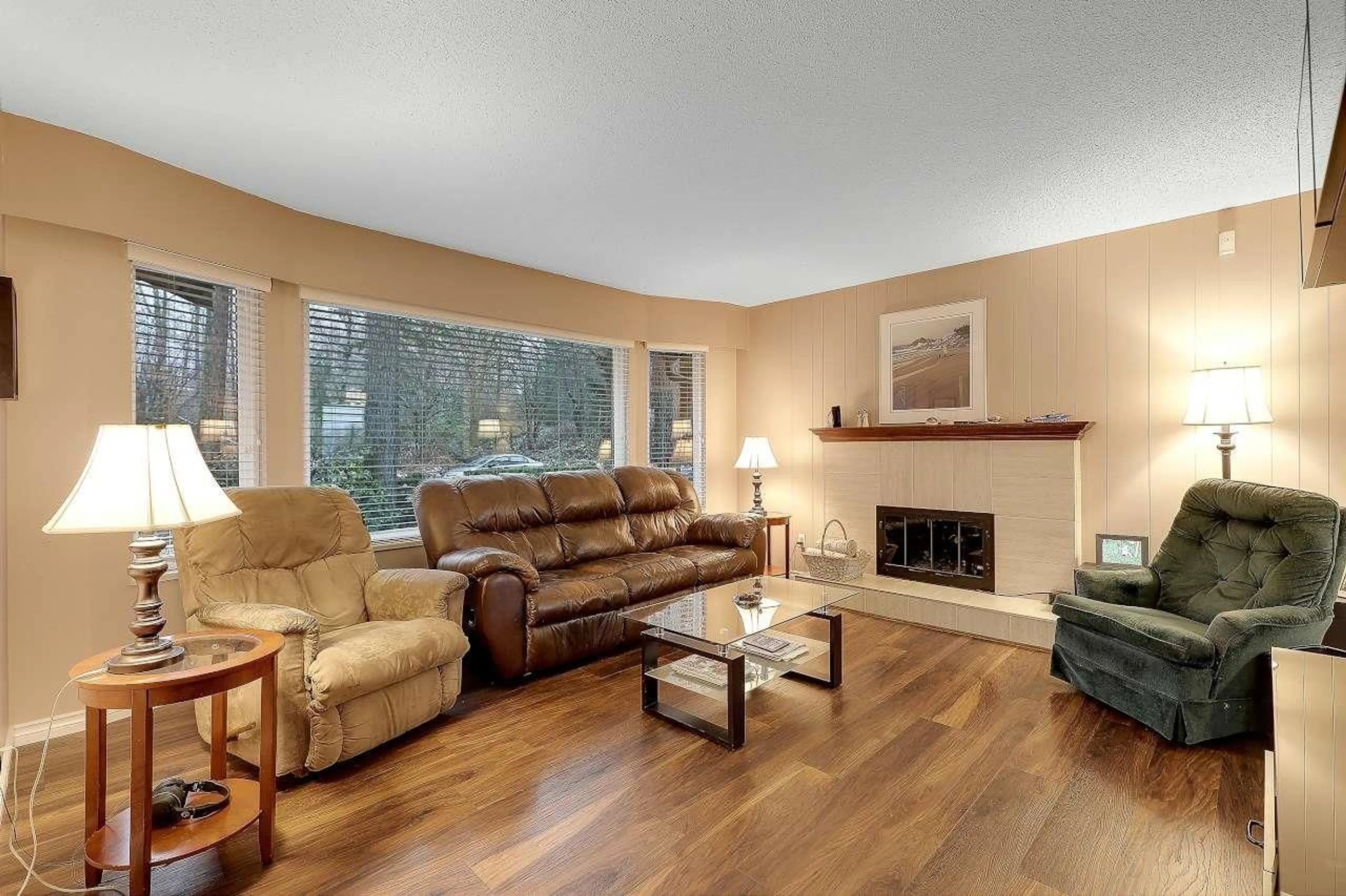 Living room with furniture, wood/laminate floor for 14415 114 AVENUE, Surrey British Columbia V3R2M7