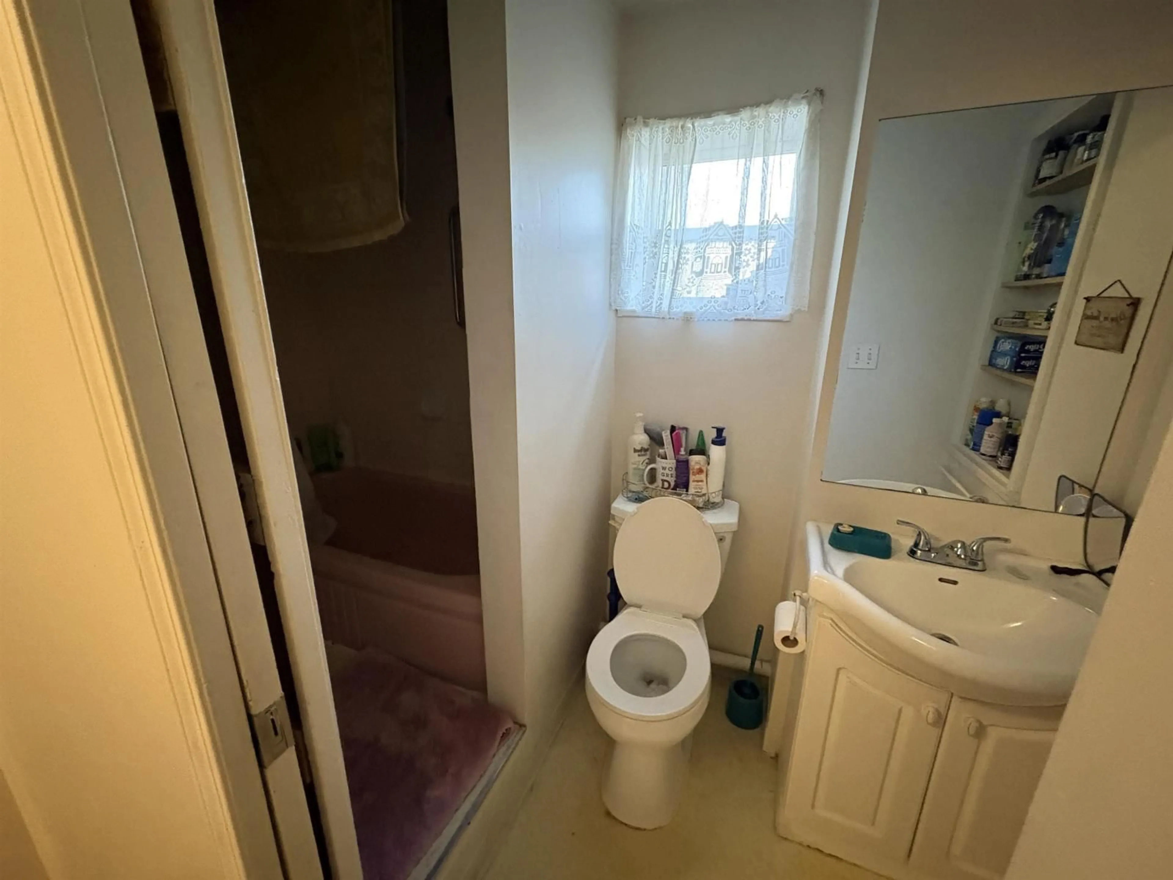 Standard bathroom, floor is not visible for 14845 103 AVENUE, Surrey British Columbia V3R1L4
