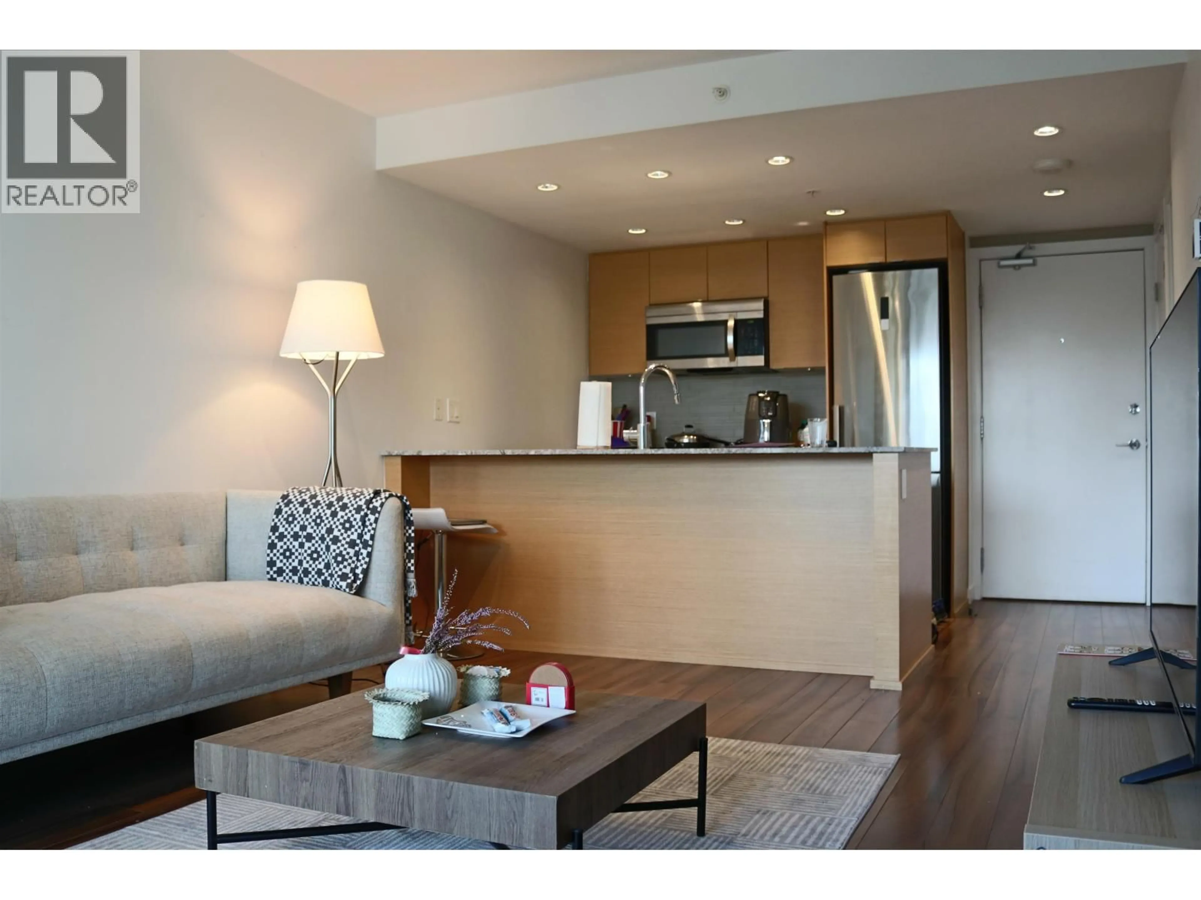 Unknown for 419 - 135 17TH STREET, North Vancouver British Columbia V7L0C4