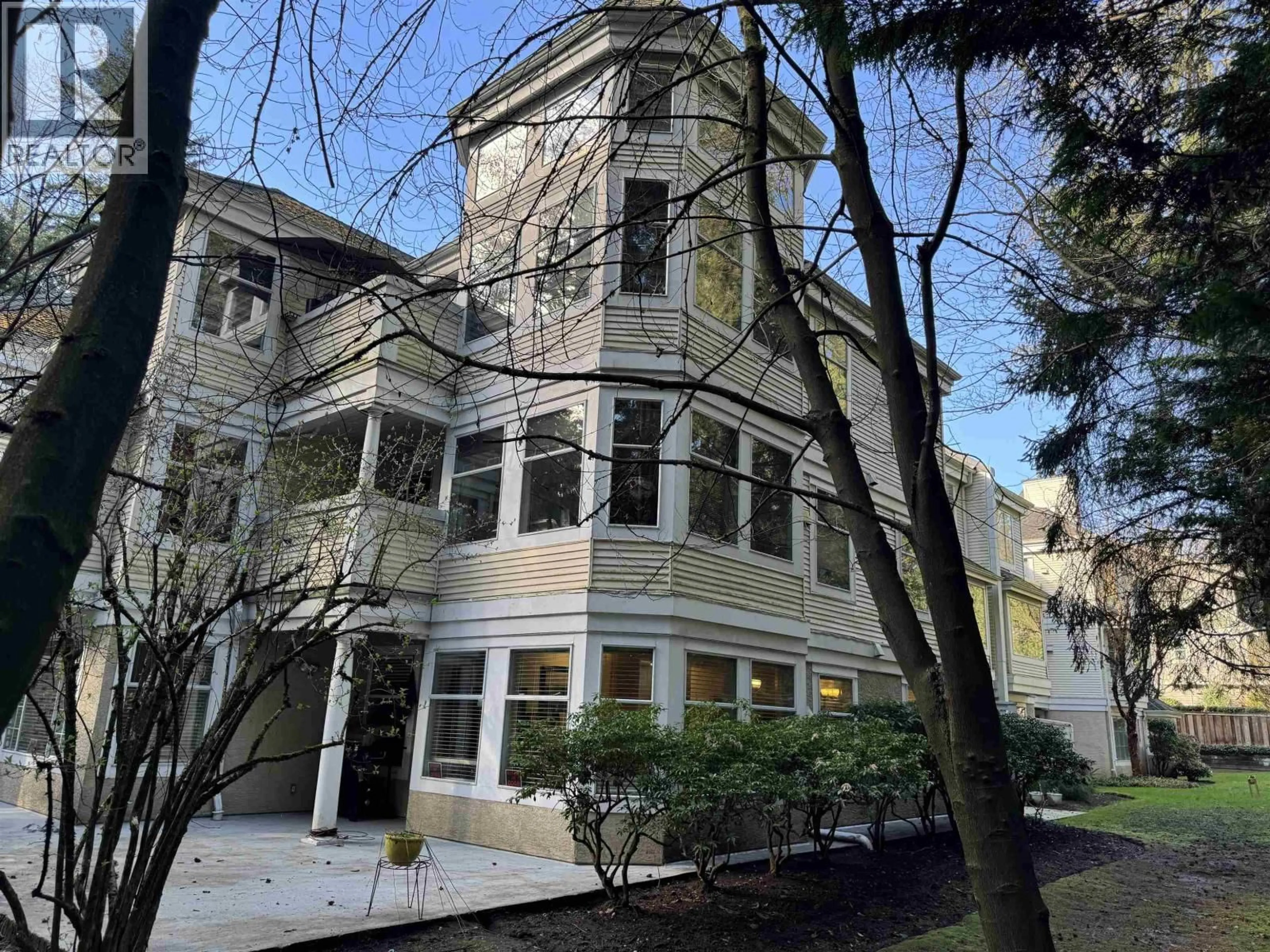 Unknown for 108 - 6860 RUMBLE STREET, Burnaby British Columbia V5E1A8